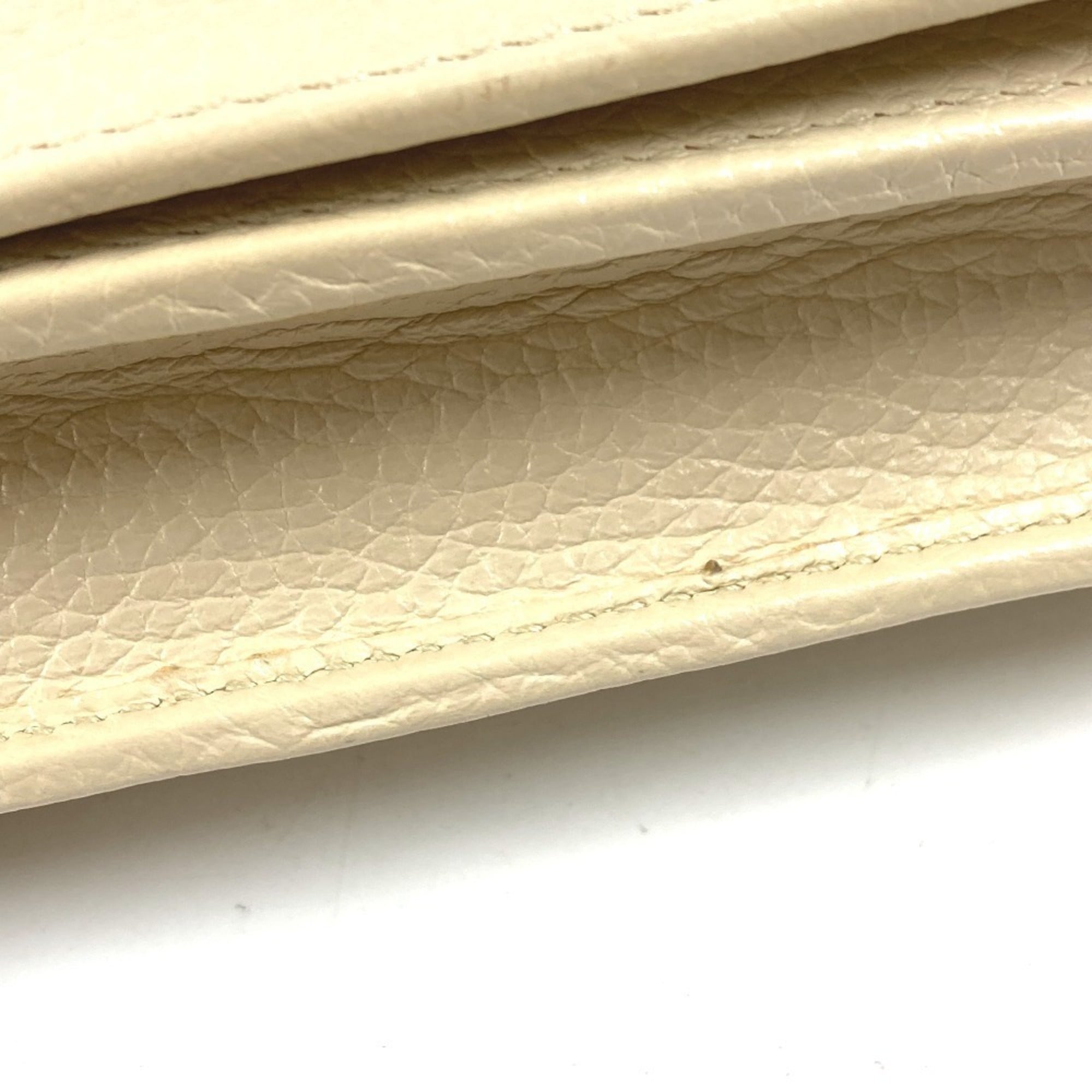 Gucci Ivory Leather Chain/Shoulder Wallet (Pre-Owned)