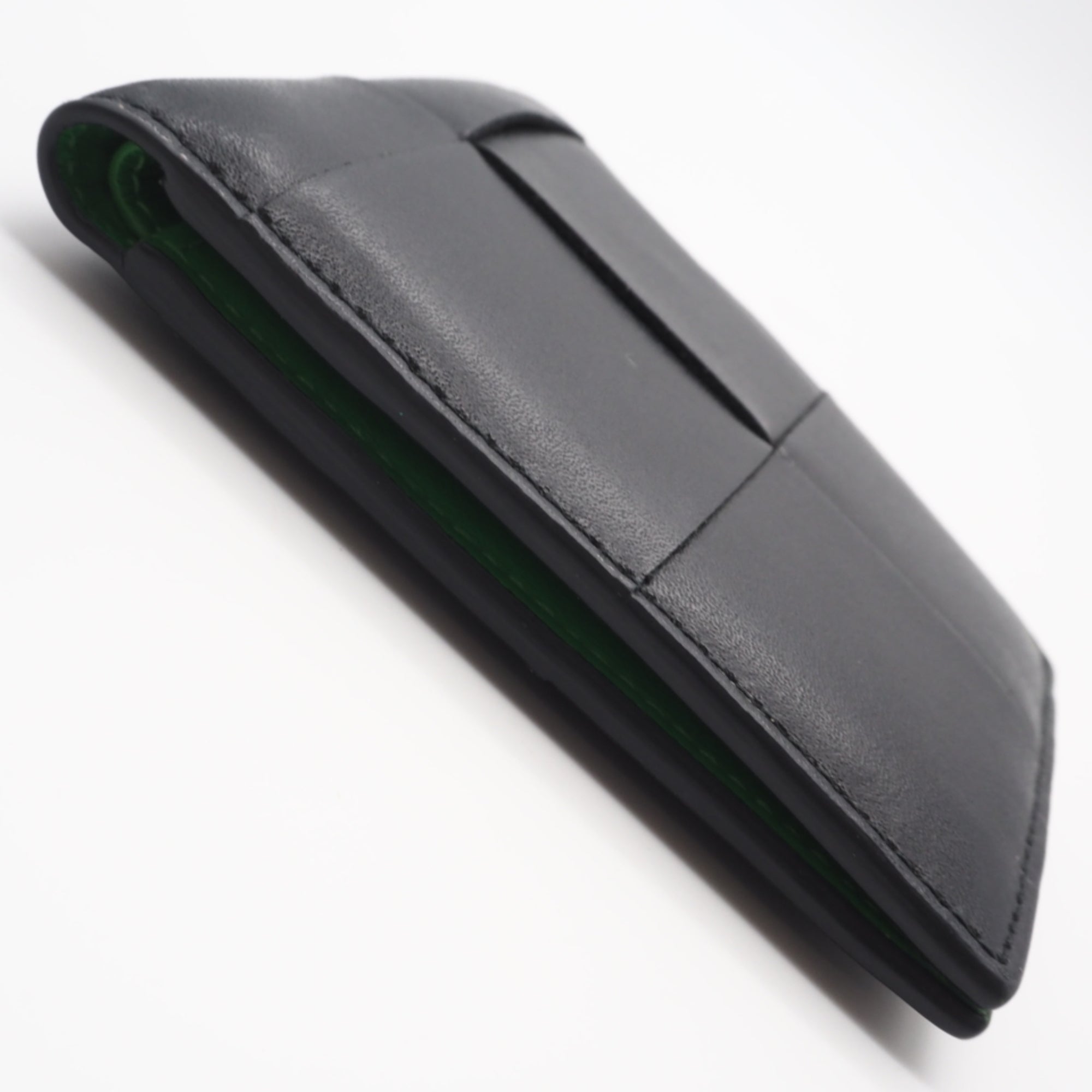 Bottega Veneta Black Green Leather Wallet (Bi-Fold) (Pre-Owned)