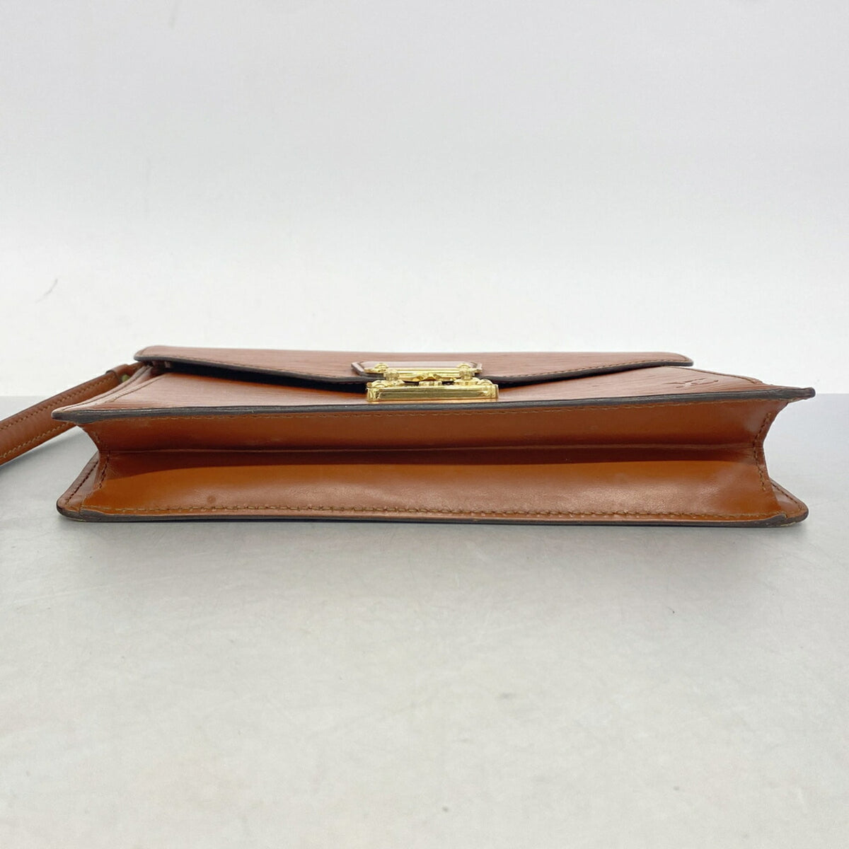 Louis Vuitton Kenyan Brown Clutch Bag (Pre-Owned)