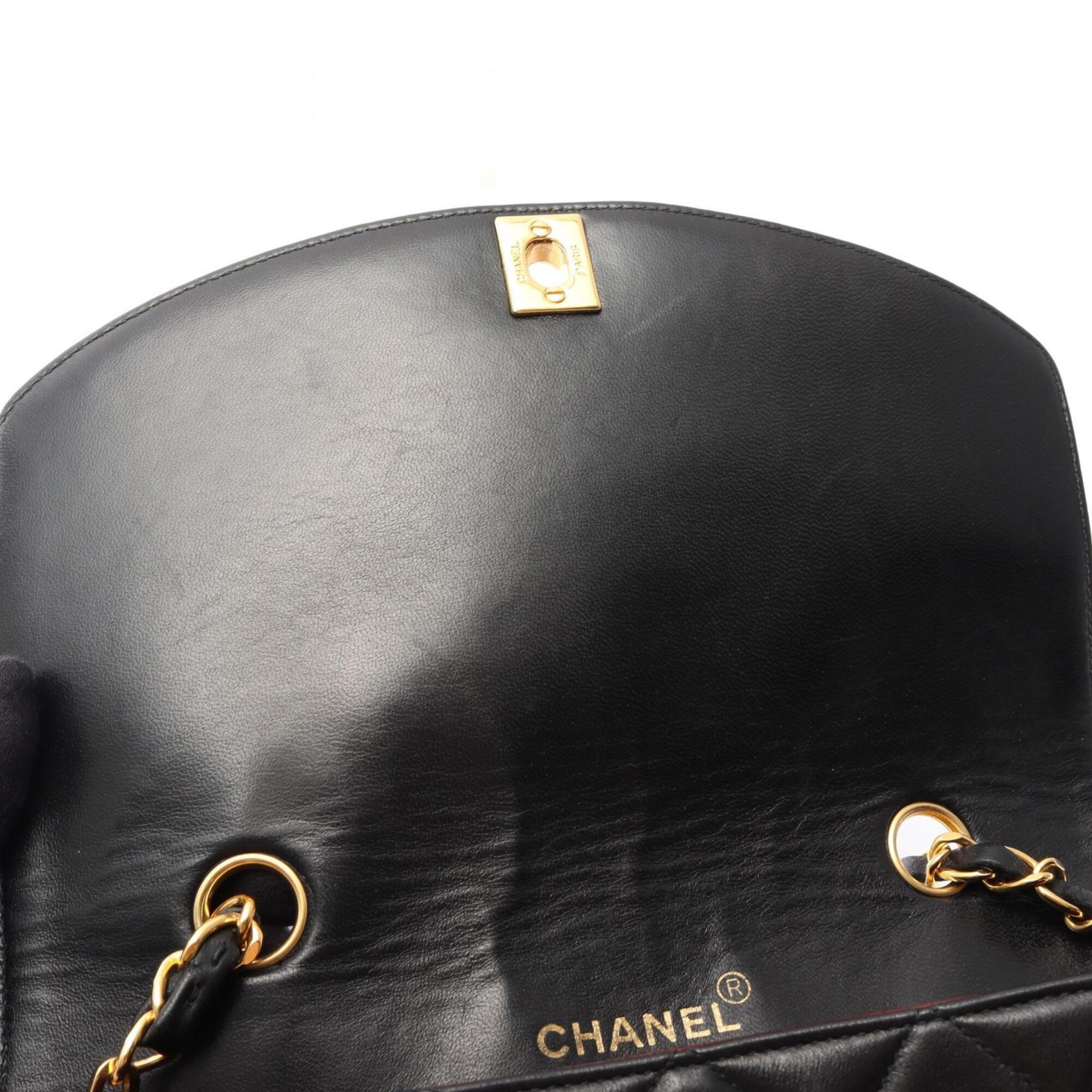Chanel Black Leather Handbag Shoulder Bag (Pre-Owned)