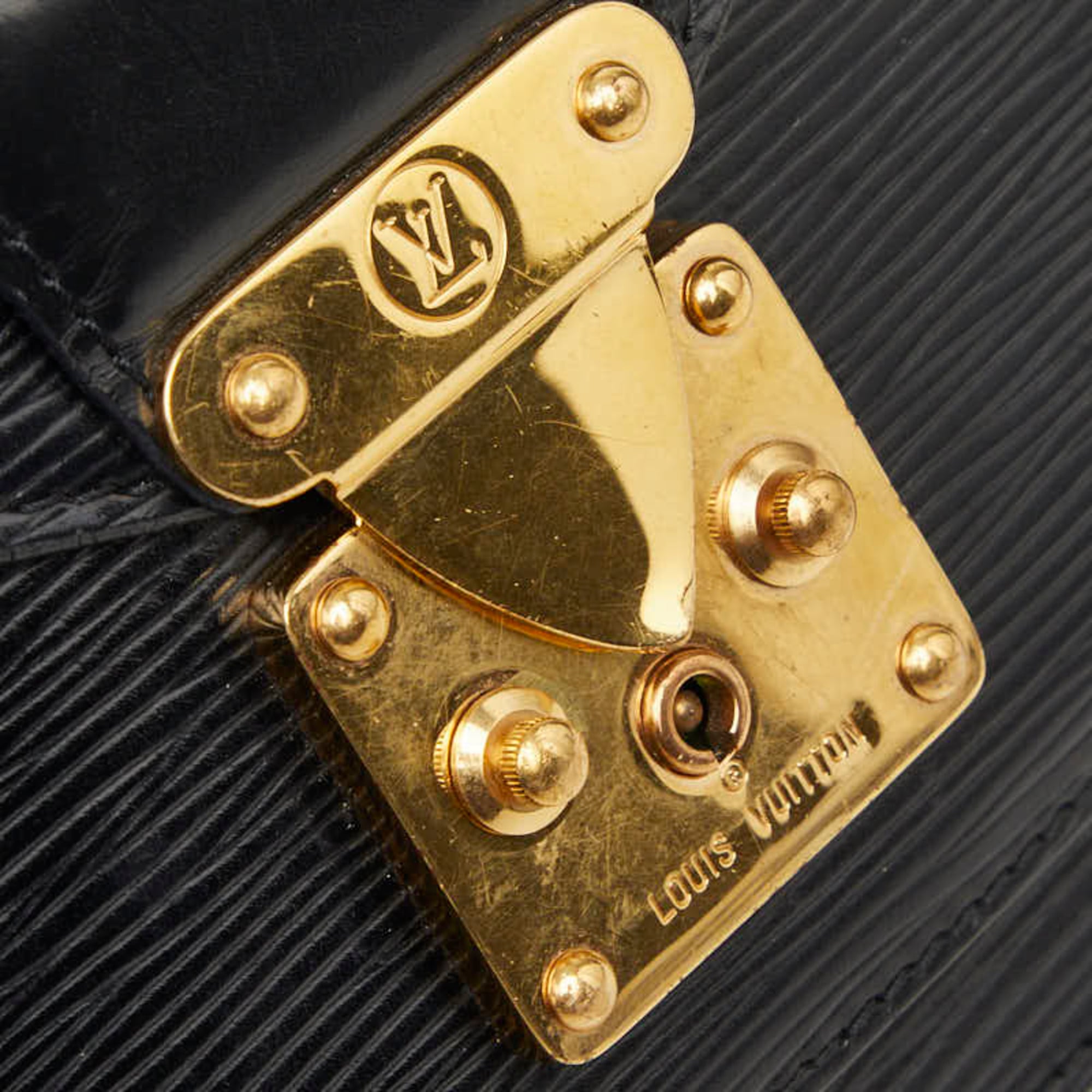 Louis Vuitton Epi Black Noir Leather Handbag Shoulder Bag (Pre-Owned)