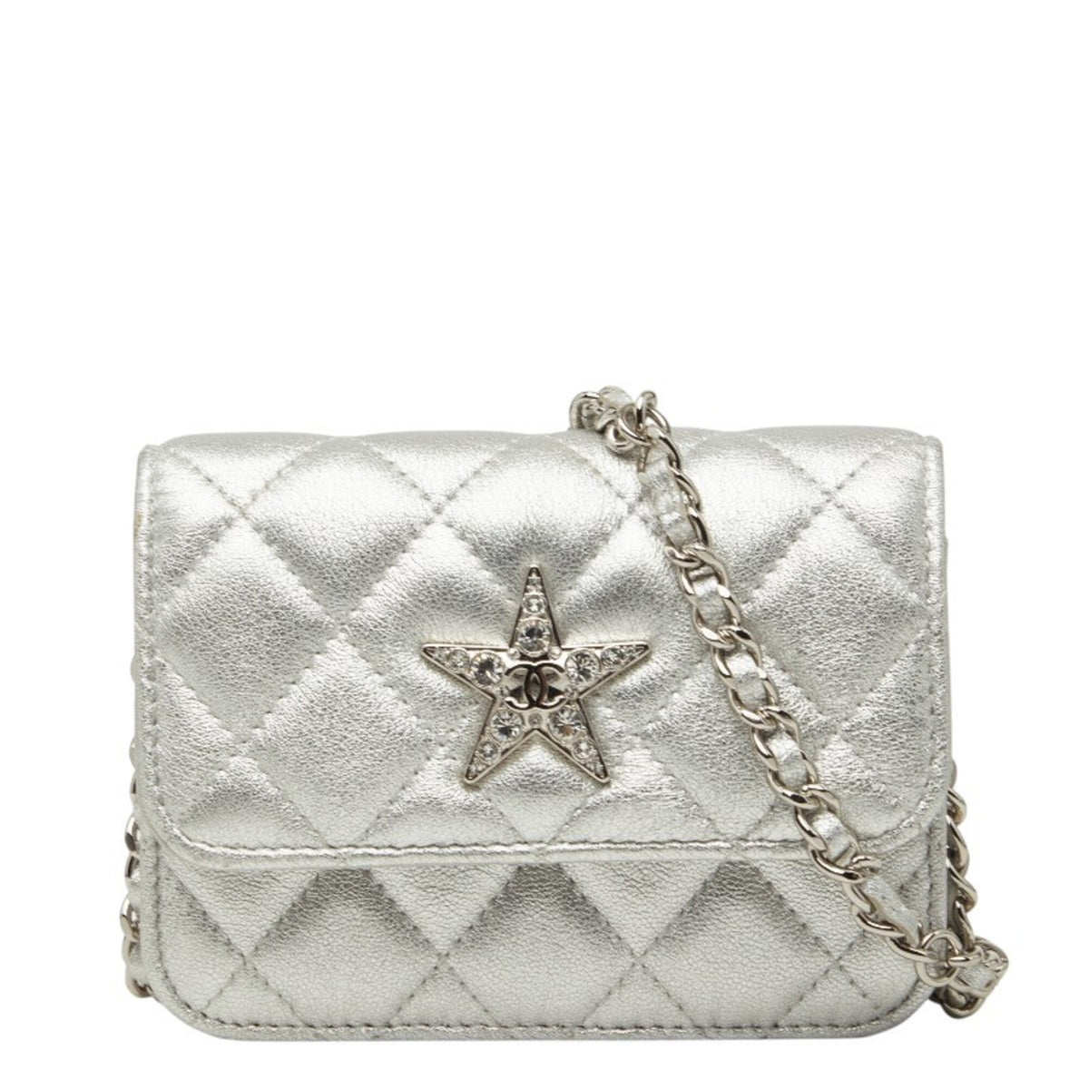 Chanel Silver Leather Pochette Shoulder Bag (Pre-Owned)