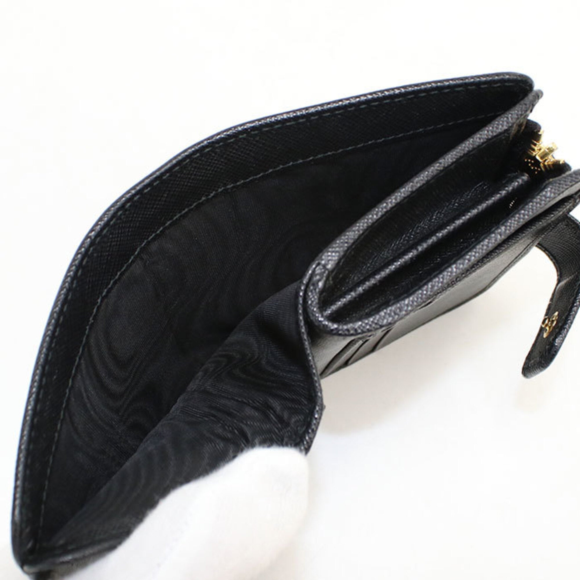 Prada Black Leather Wallet (Bi-Fold) (Pre-Owned)