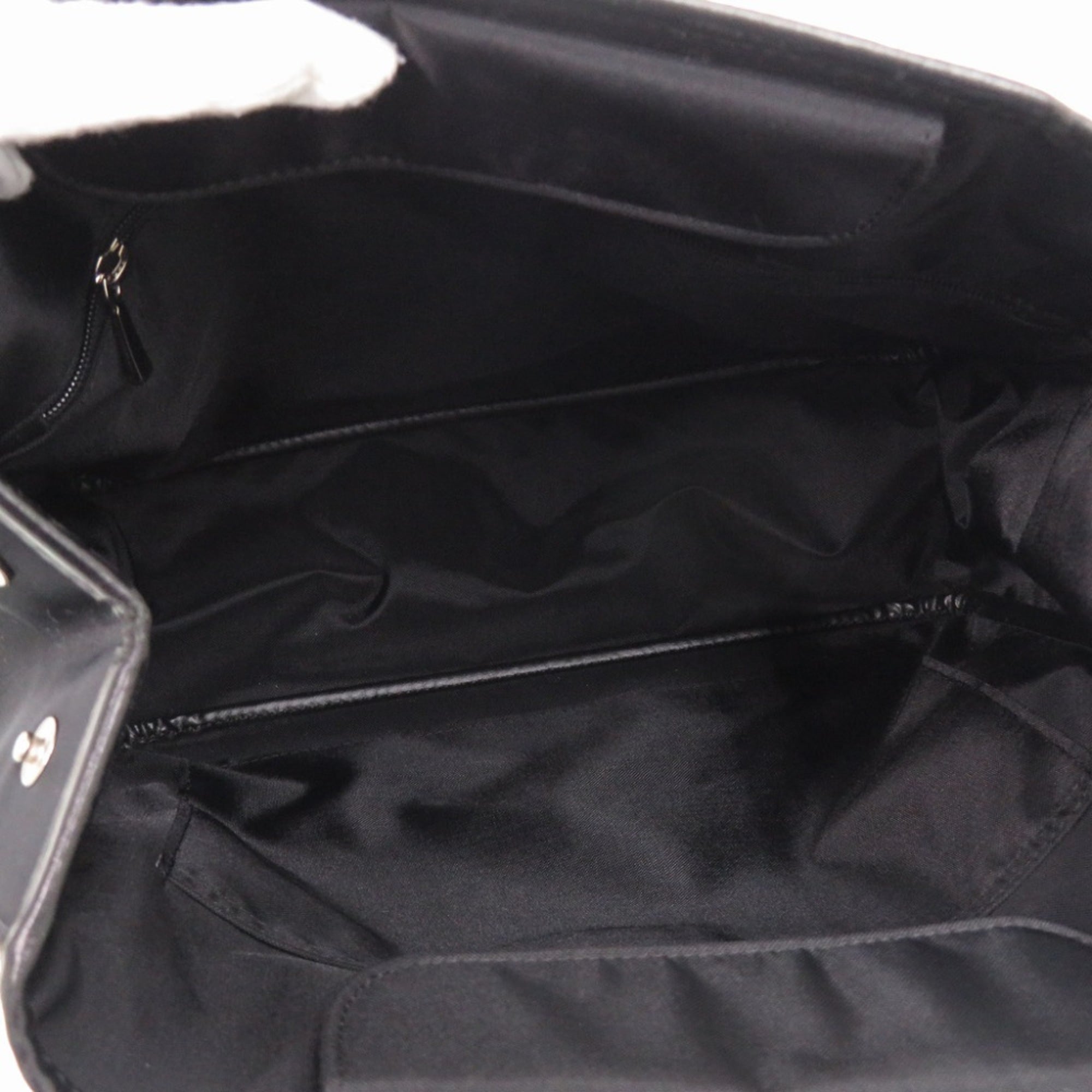 Longchamp Black Nylon Leather Handbag (Pre-Owned)