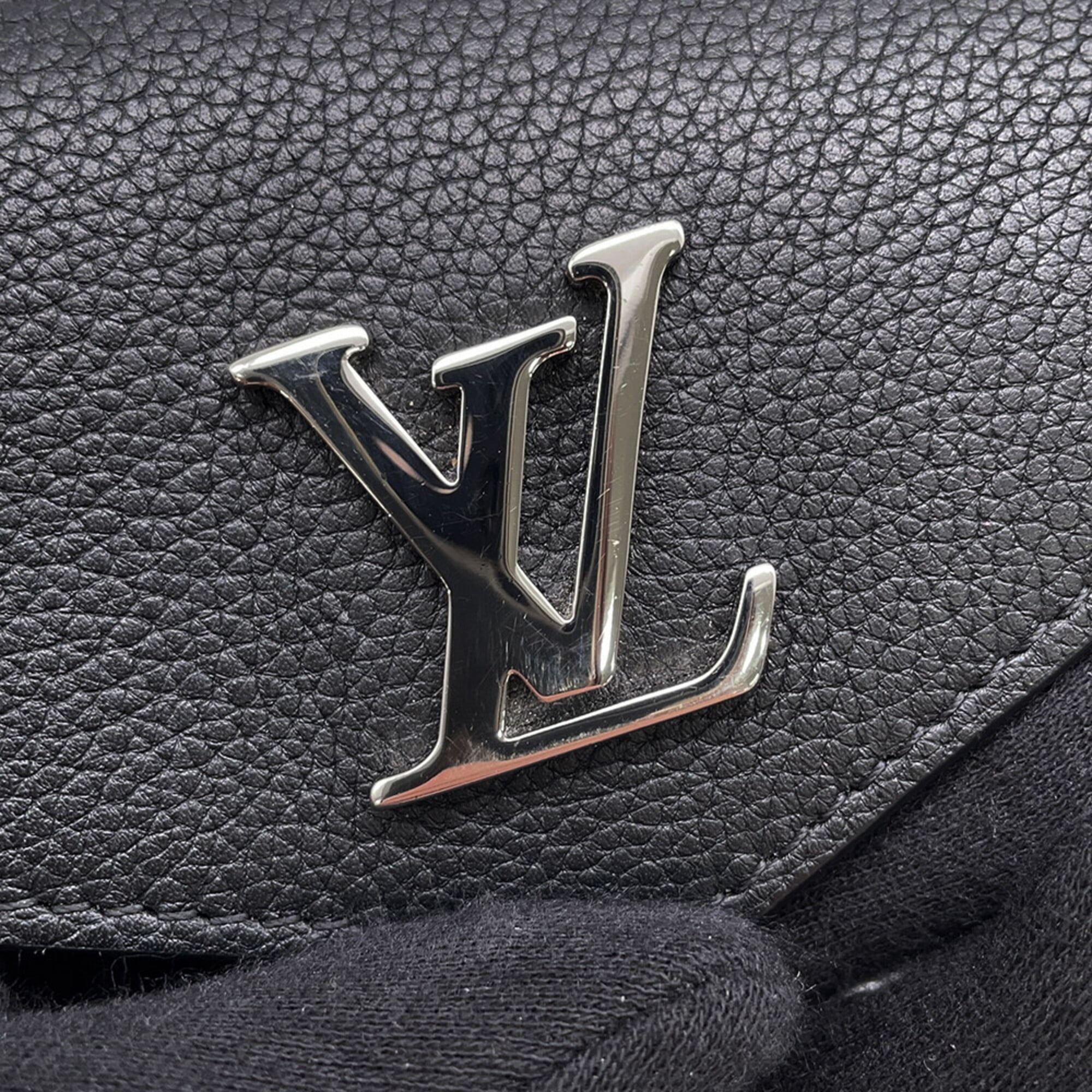 Louis Vuitton Black Noir Handbag Shoulder Bag (Pre-Owned)