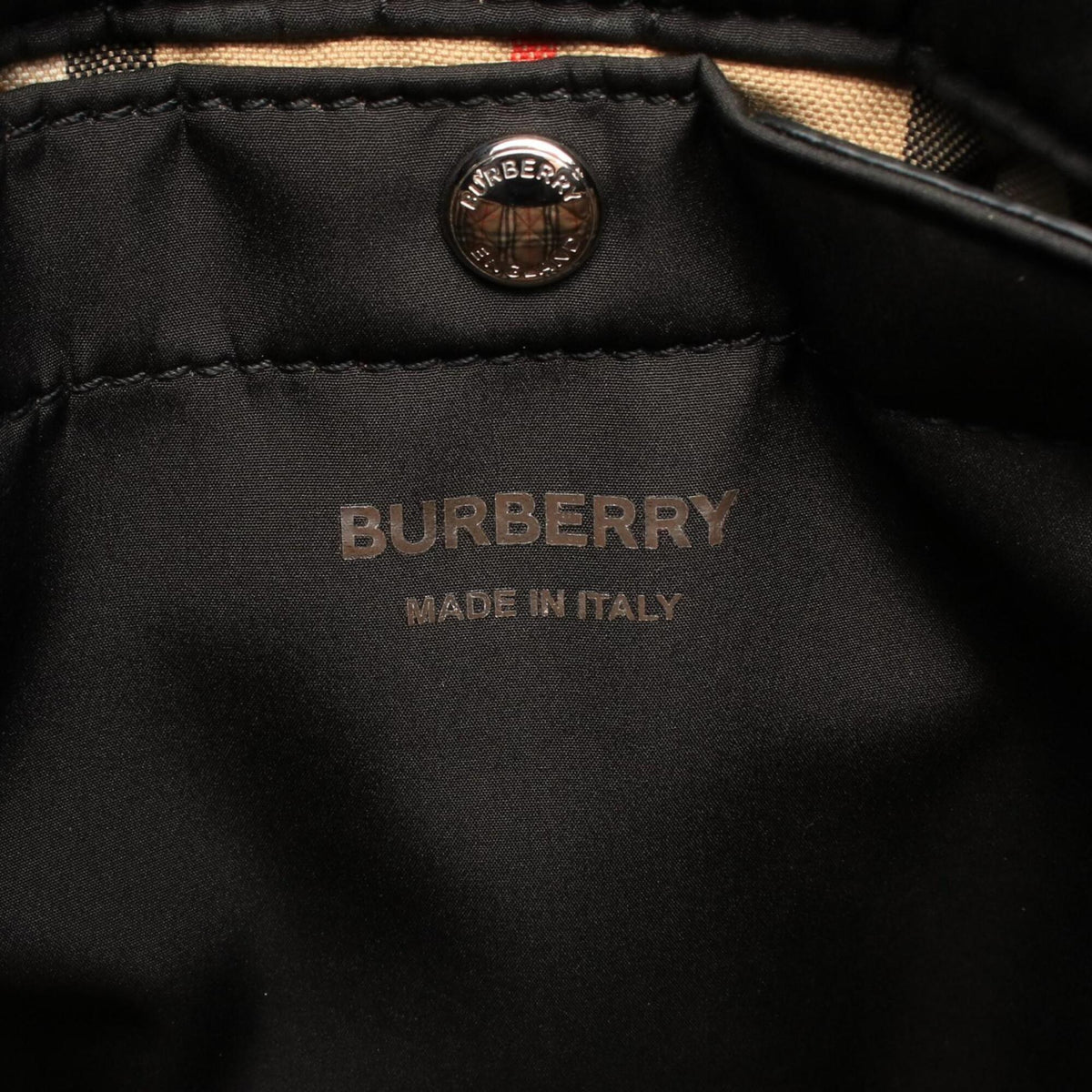 Burberry Black Nylon Handbag Shoulder Bag (Pre-Owned)