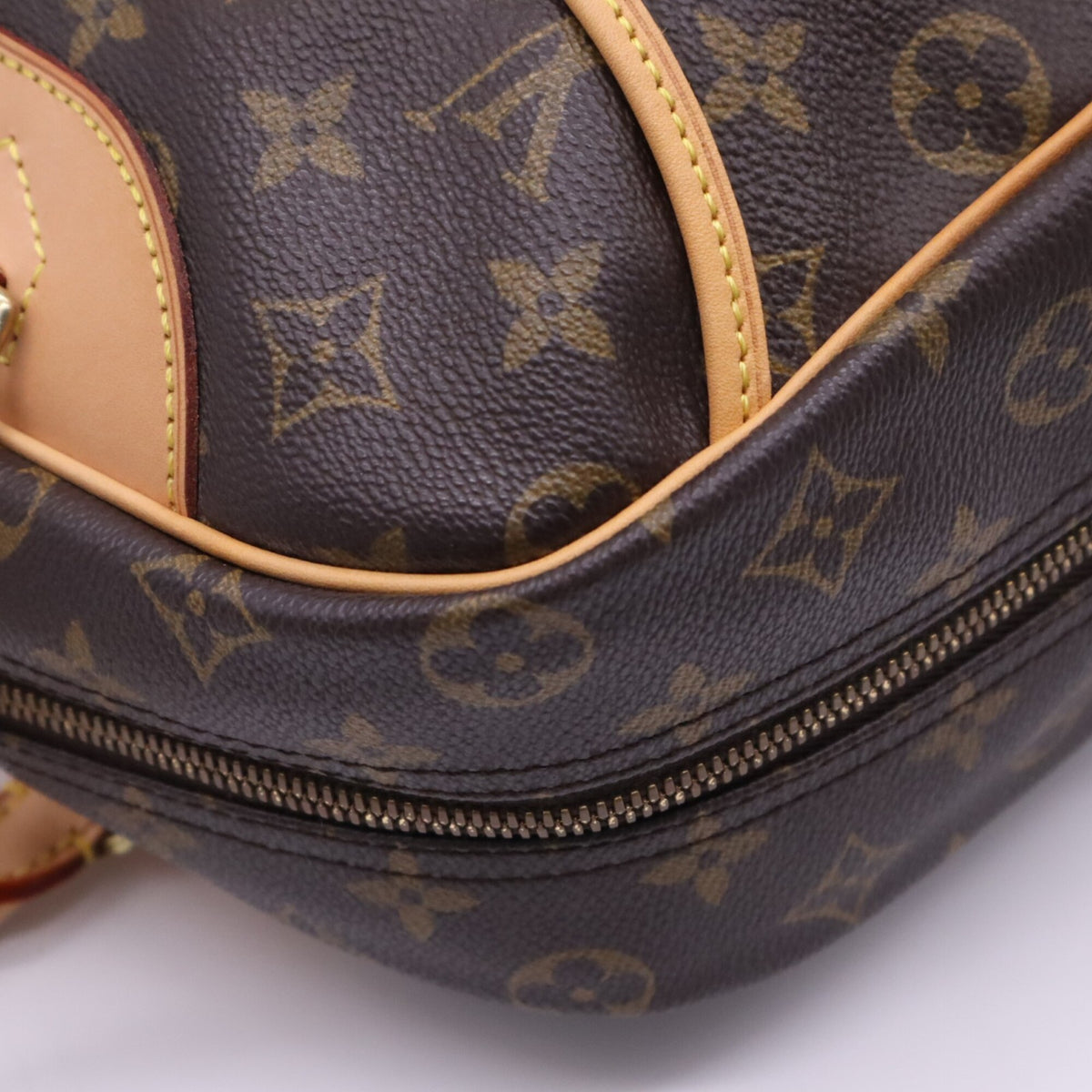 Louis Vuitton Beige Brown Coated Canvas Leather Handbag (Pre-Owned)