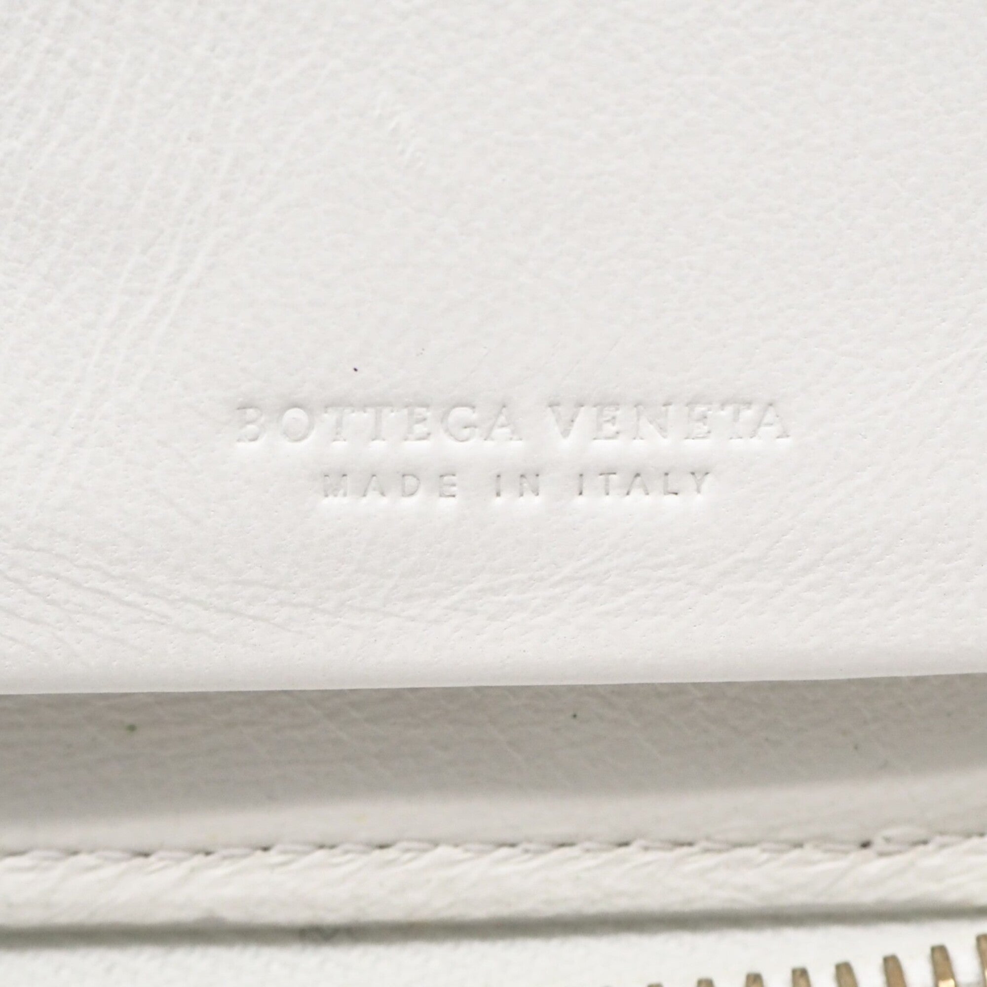 Bottega Veneta Intrecciato White Leather Long Bill Wallet (Bi-Fold) (Pre-Owned)