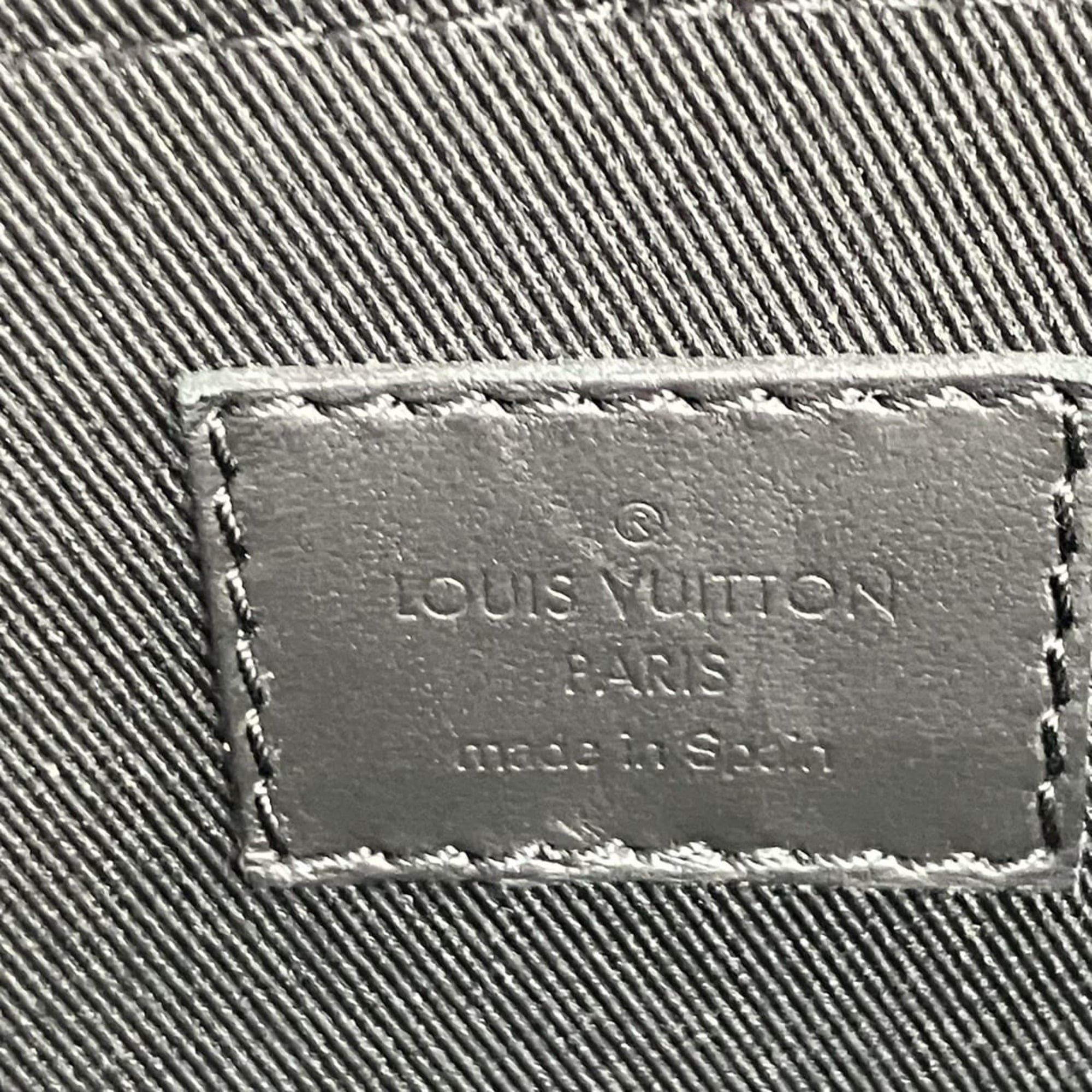 Louis Vuitton Black Leather Sling Bag (Pre-Owned)