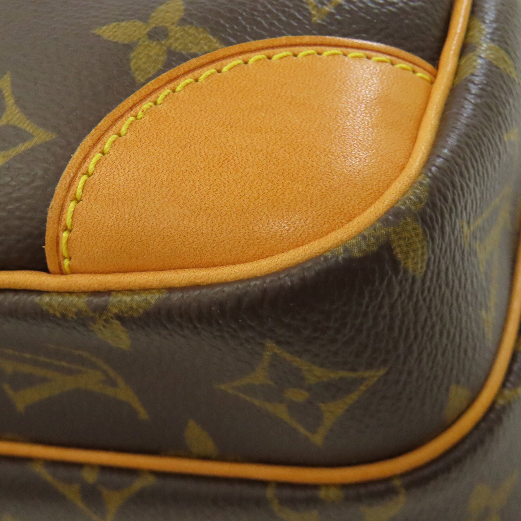 Louis Vuitton Monogram Monogram Monogram Shoulder Bag (Pre-Owned)