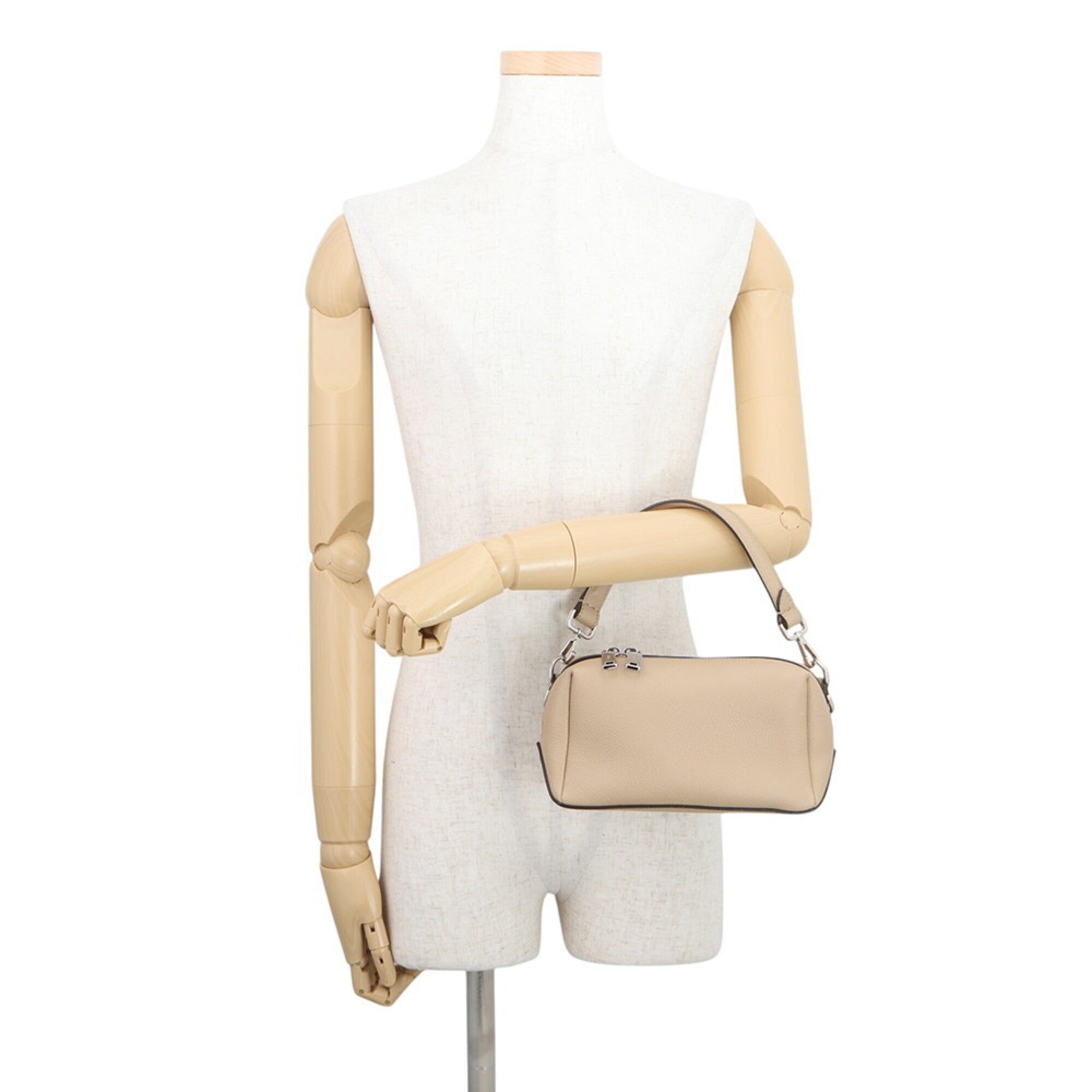Fendi Beige Leather Handbag Shoulder Bag (Pre-Owned)