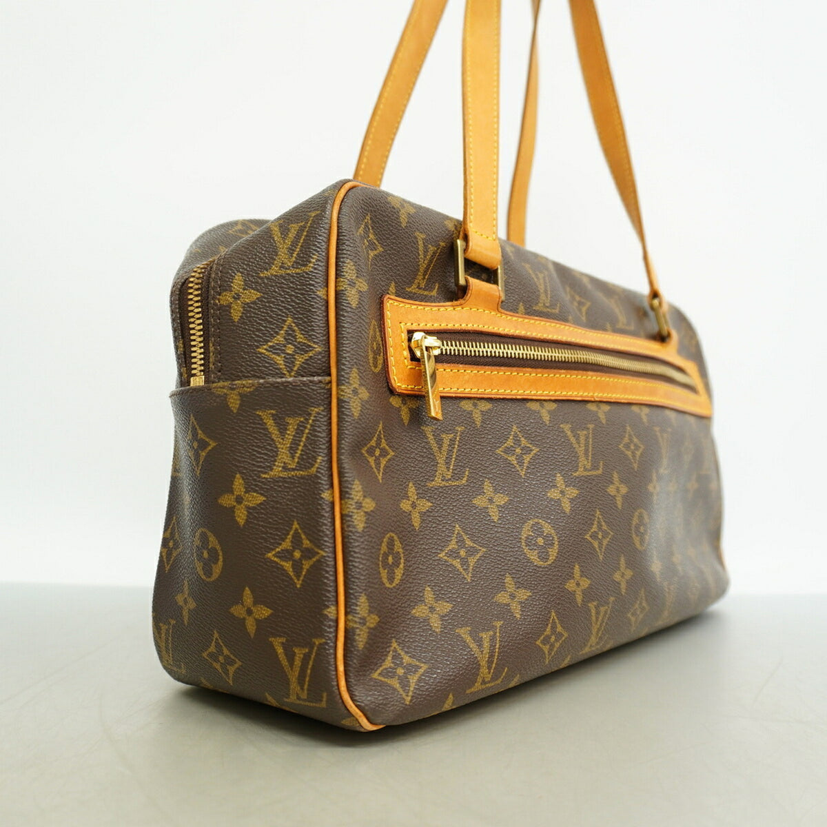Louis Vuitton Brown Shoulder Bag (Pre-Owned)