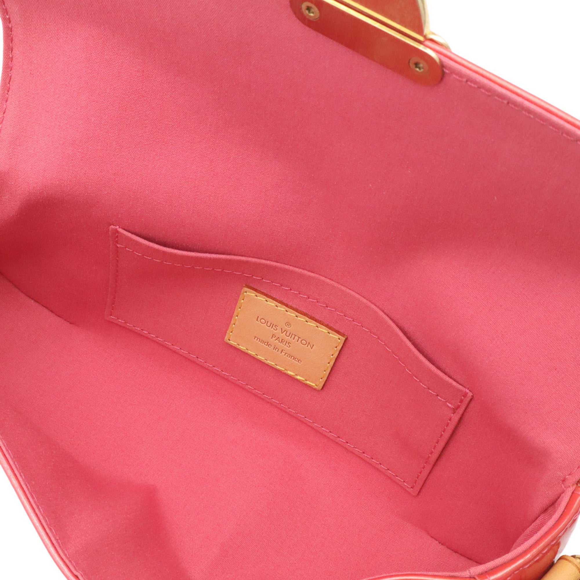 Louis Vuitton Monogram Vernis Framboise Leather Handbag Pochette (Pre-Owned)