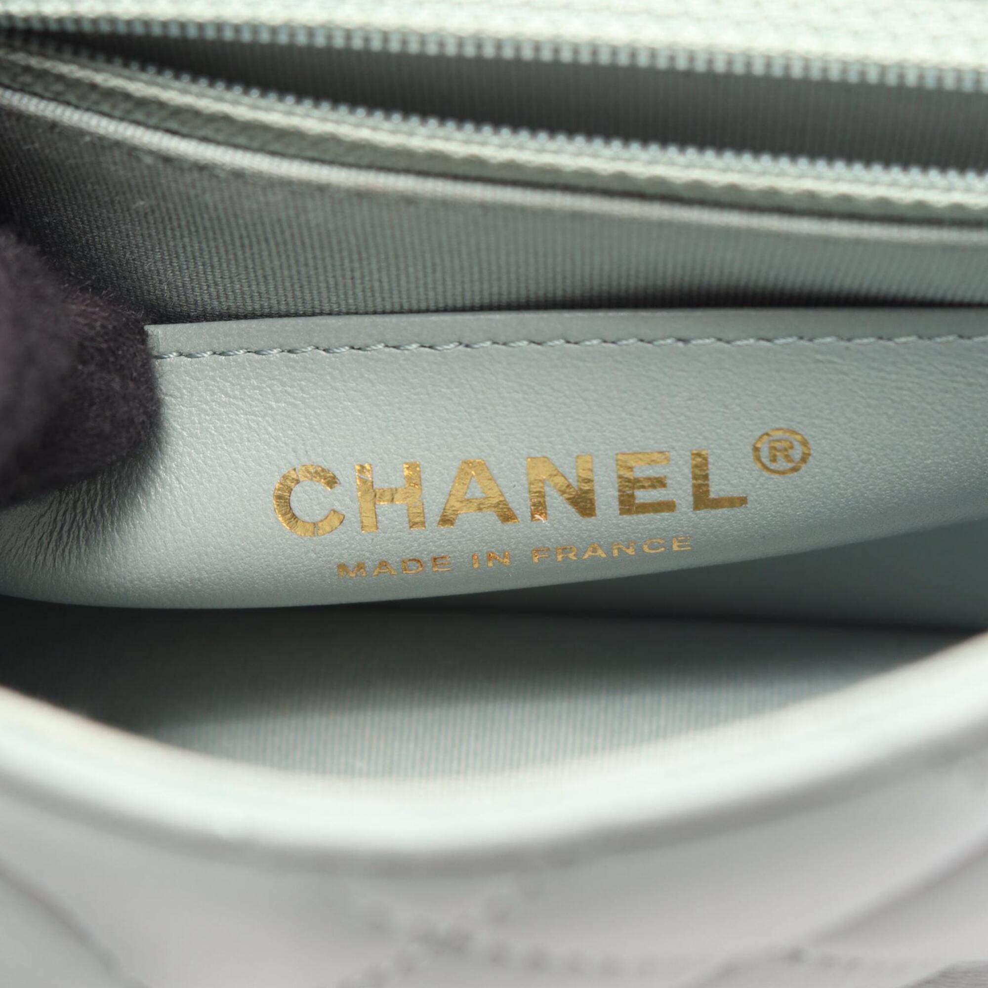 Chanel Green Leather Handbag Shoulder Bag (Pre-Owned)