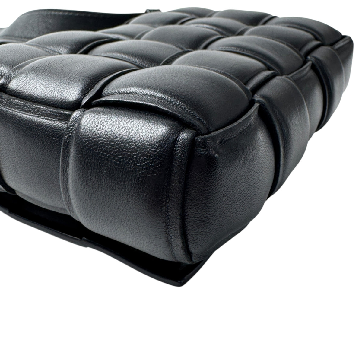 Bottega Veneta Black Leather Shoulder Bag (Pre-Owned)
