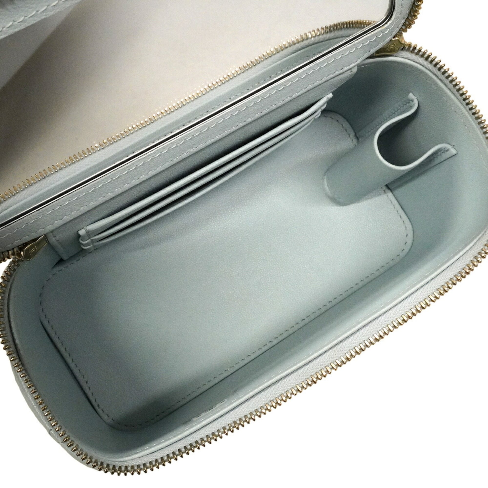 Chanel Sky Blue Leather Vanity Bag (Pre-Owned)