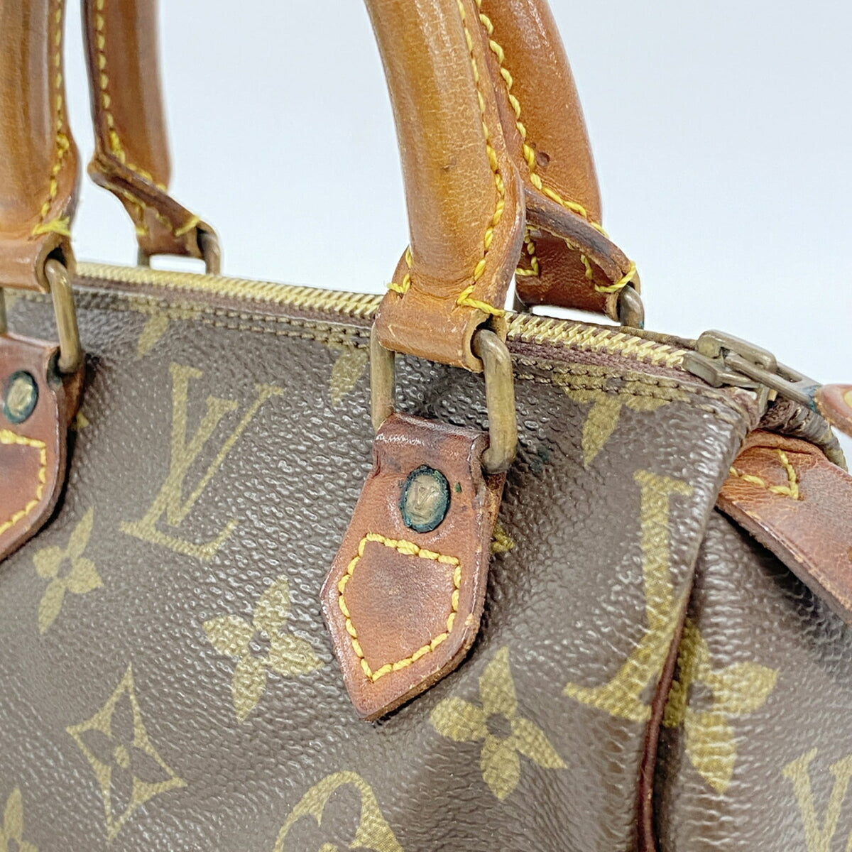 Louis Vuitton Brown Handbag (Pre-Owned)