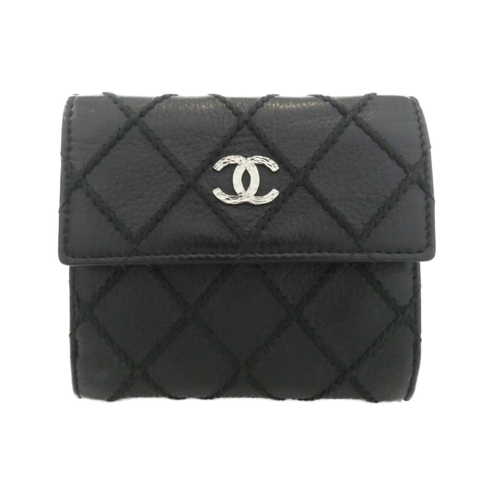 Chanel Black Leather Wallet (Bi-Fold) (Pre-Owned)