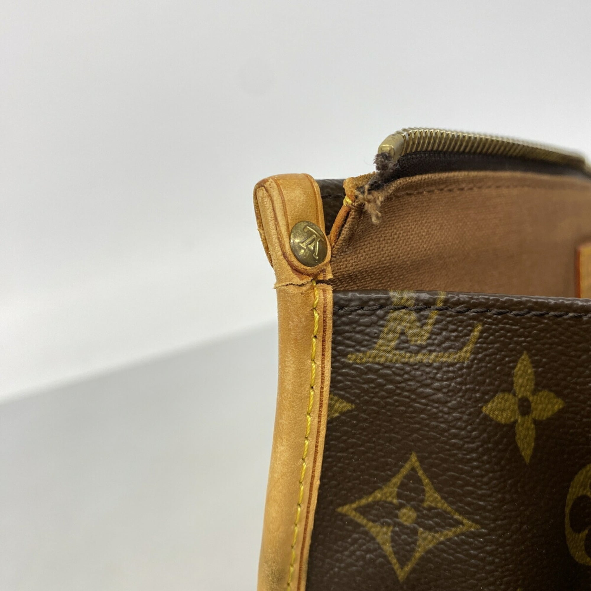 Louis Vuitton Brown Tote Bag (Pre-Owned)