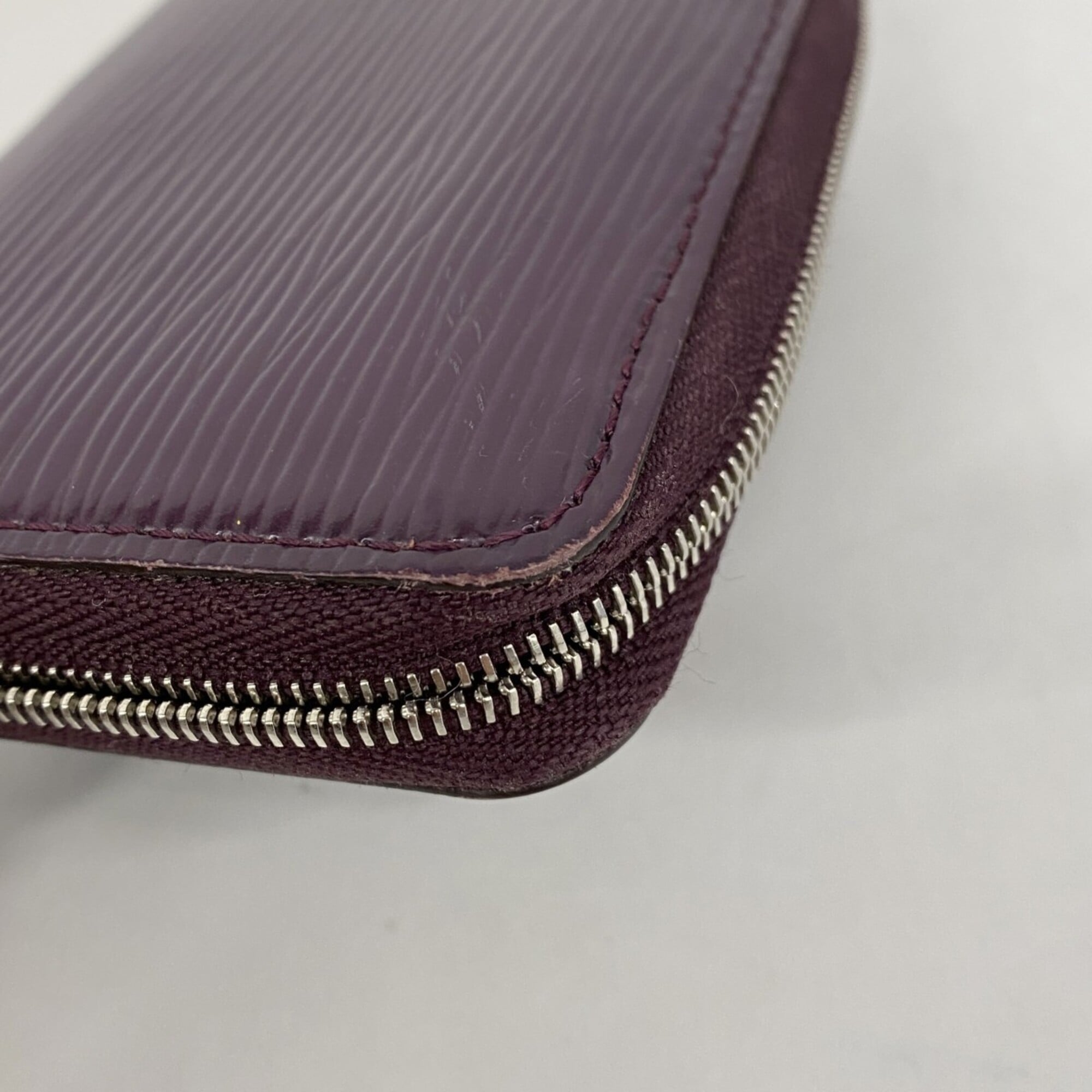 Louis Vuitton Cassis Wallet (Bi-Fold) (Pre-Owned)