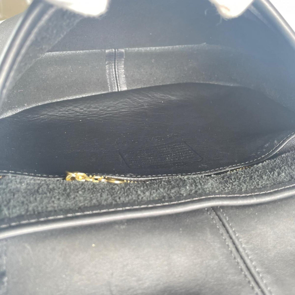 Coach Black Leather Shoulder Bag (Pre-Owned)