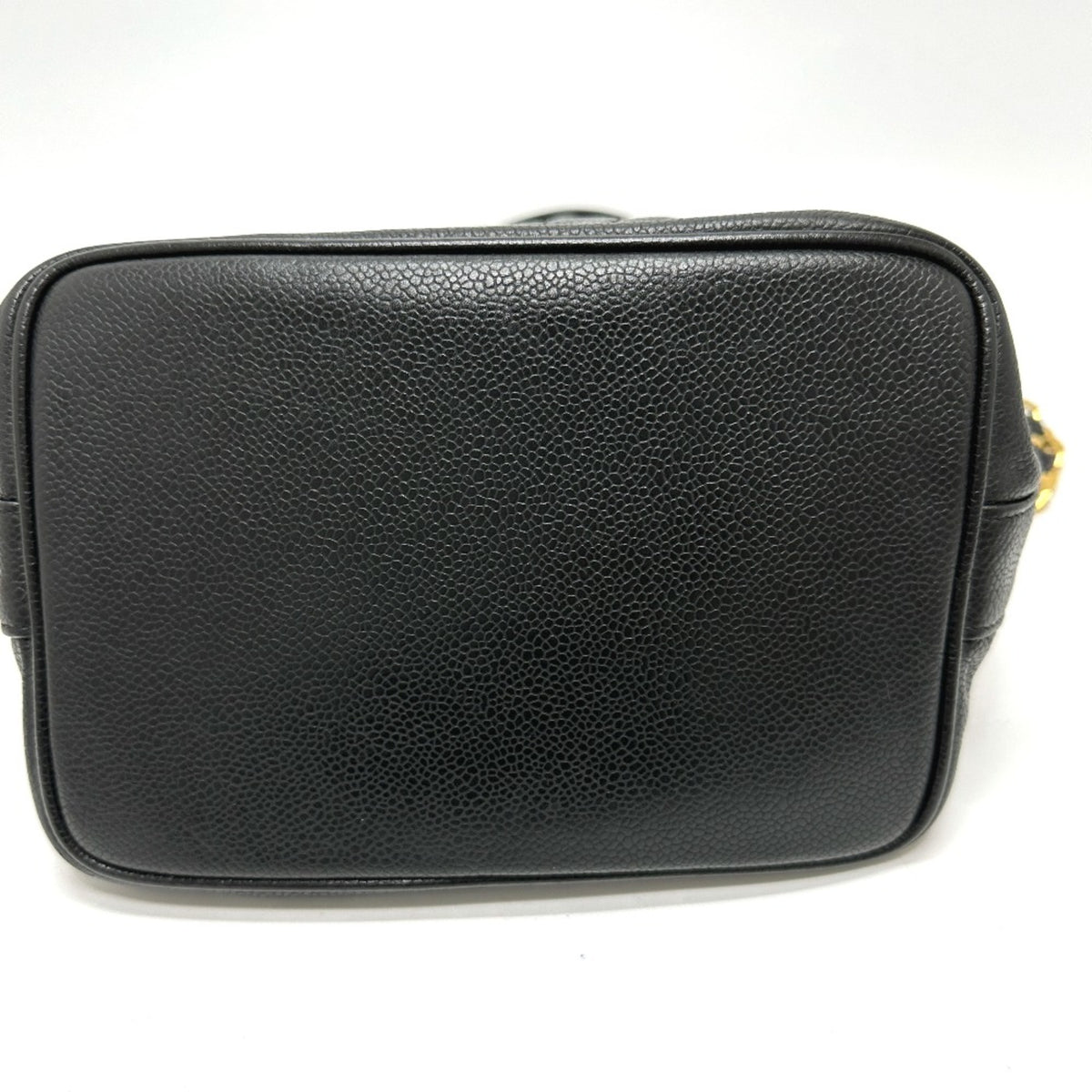 Chanel Black Leather Shoulder Bag (Pre-Owned)