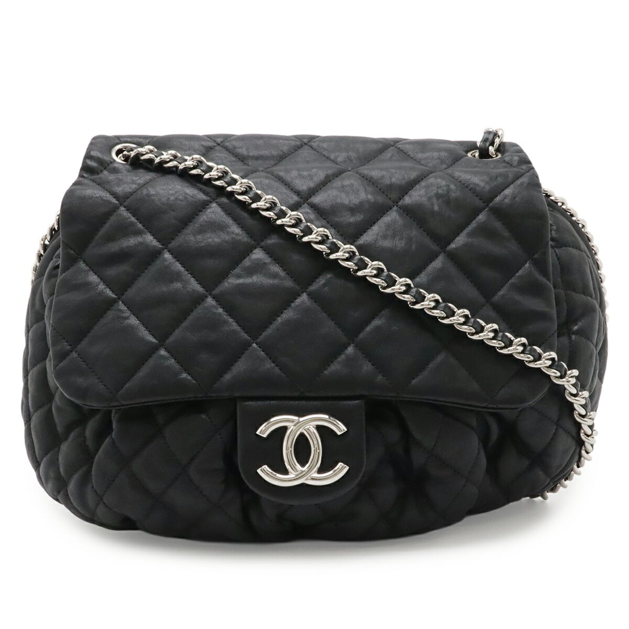 Chanel Black Leather Shoulder Bag (Pre-Owned)