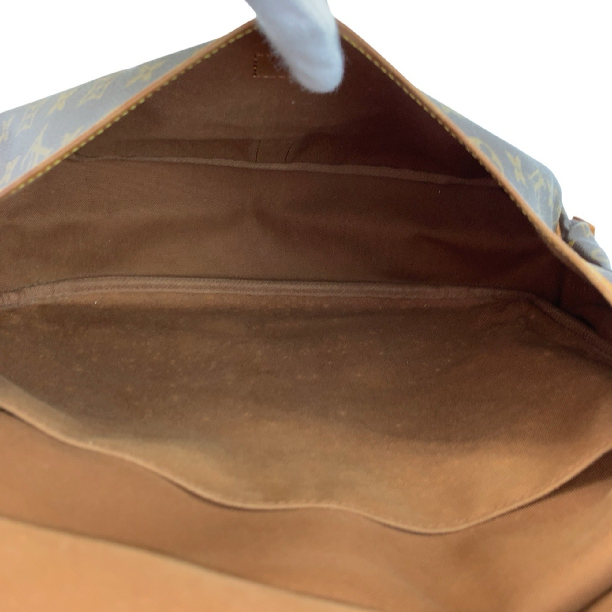 Louis Vuitton Brown Monogram Monogram Messenger Bag Shoulder Bag (Pre-Owned)
