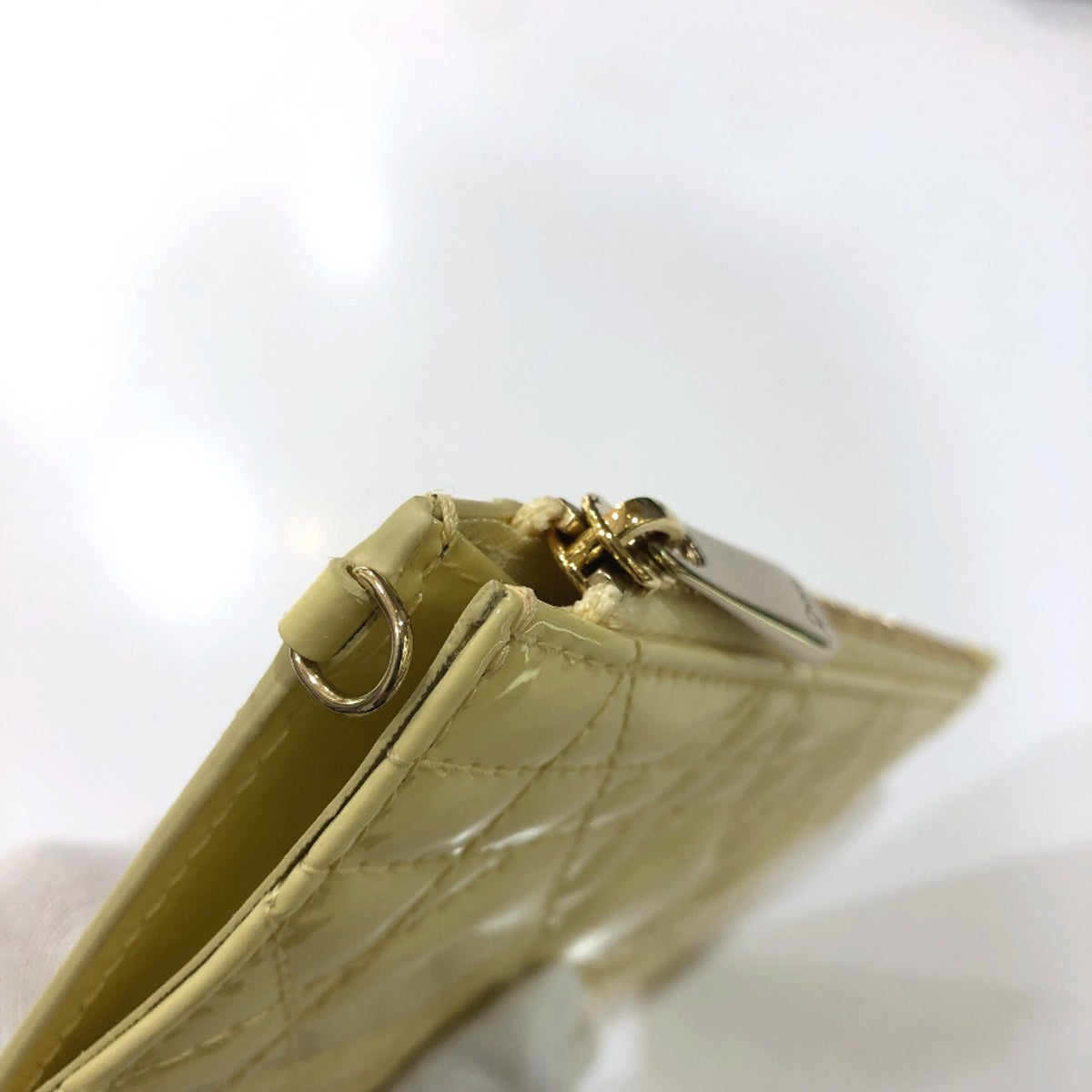 Christian Dior Beige Patent Leather Coin Purse/Coin Case (Pre-Owned)
