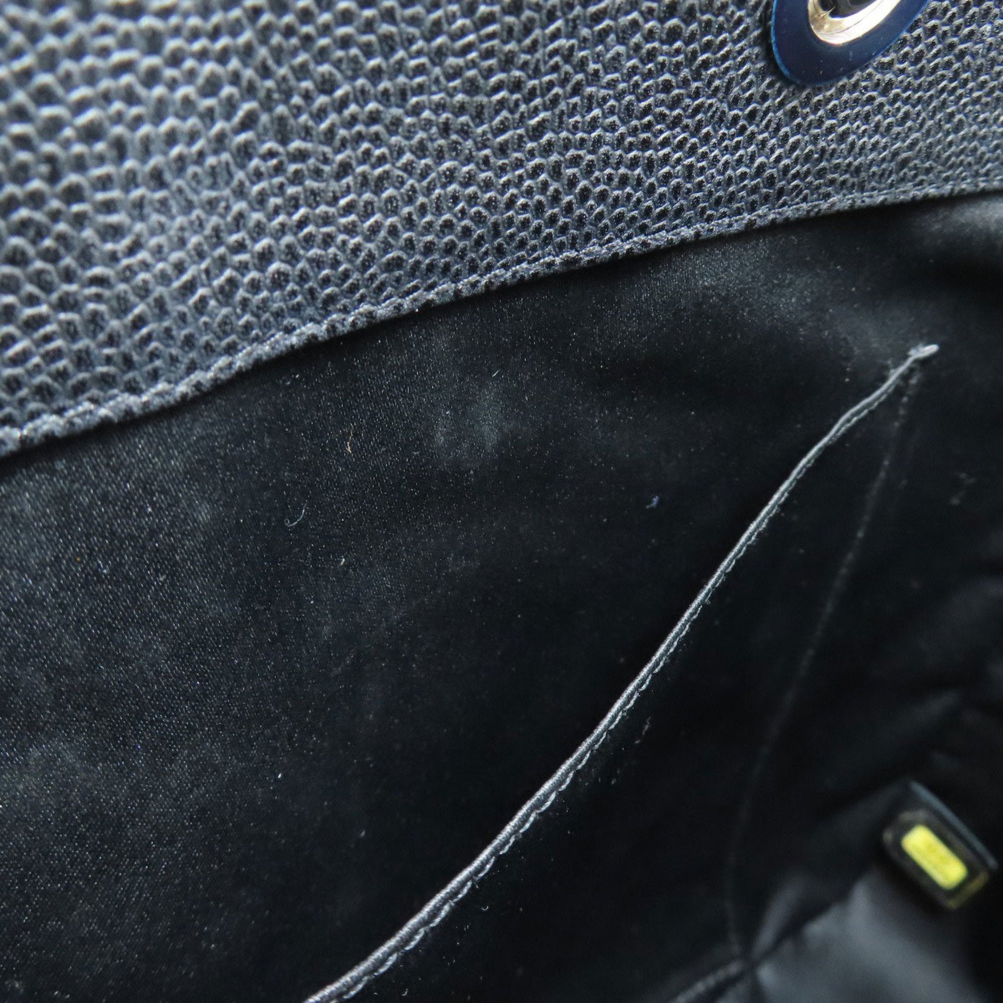 Chanel Black Leather Tote Bag (Pre-Owned)