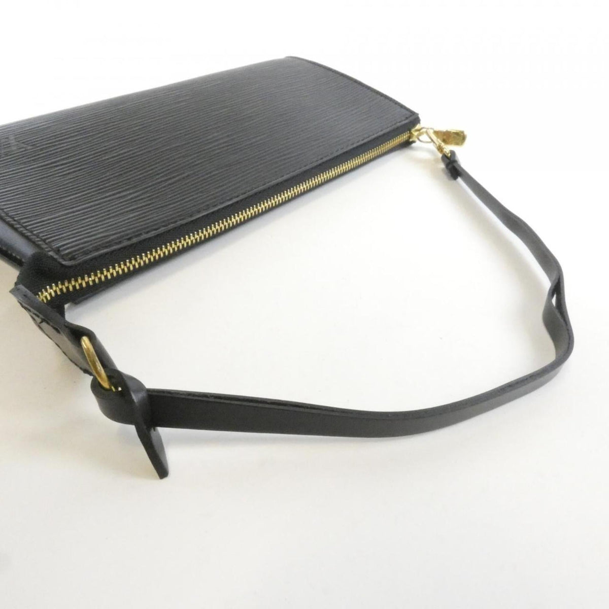 Louis Vuitton Black Leather Pochette Pouch (Pre-Owned)
