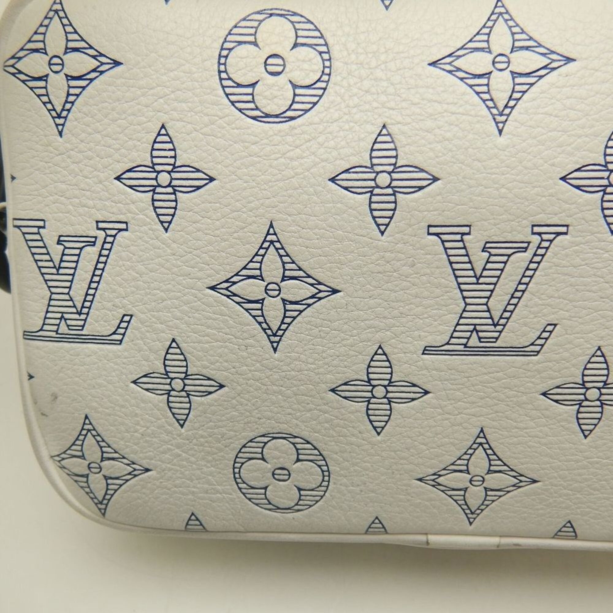 Louis Vuitton Monogram Shadow Blanc Leather Shoulder Bag (Pre-Owned)