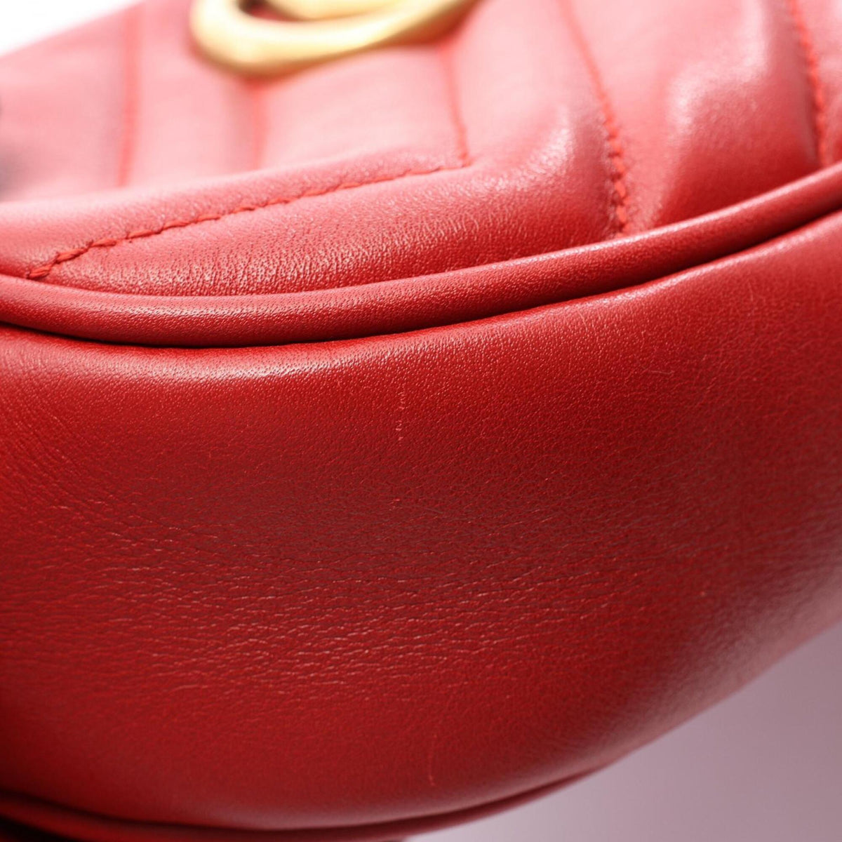 Gucci Red Color Leather Fanny Pack (Pre-Owned)