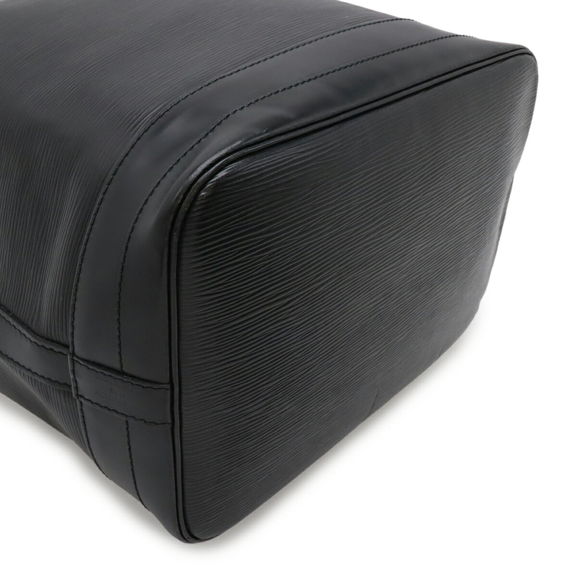 Louis Vuitton Black Noir Epi Leather Shoulder Bag (Pre-Owned)