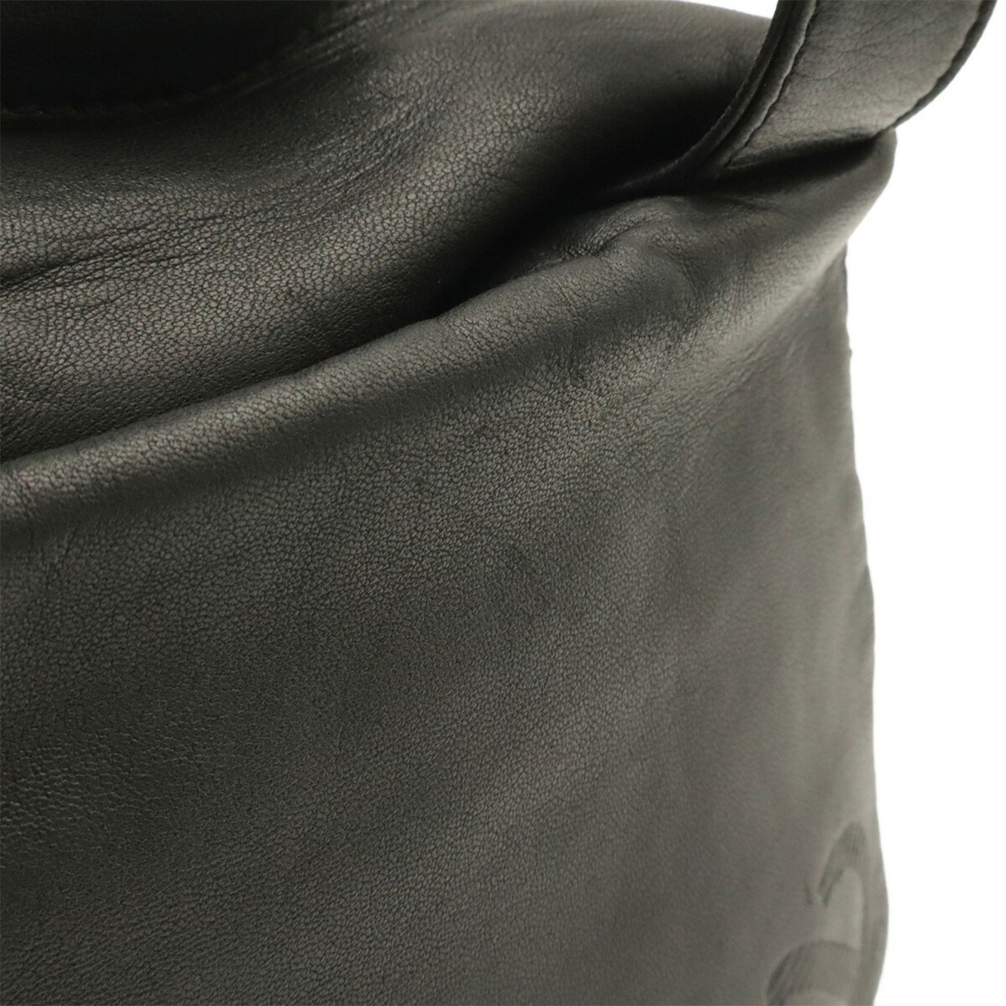 Loewe Black Leather Handbag (Pre-Owned)