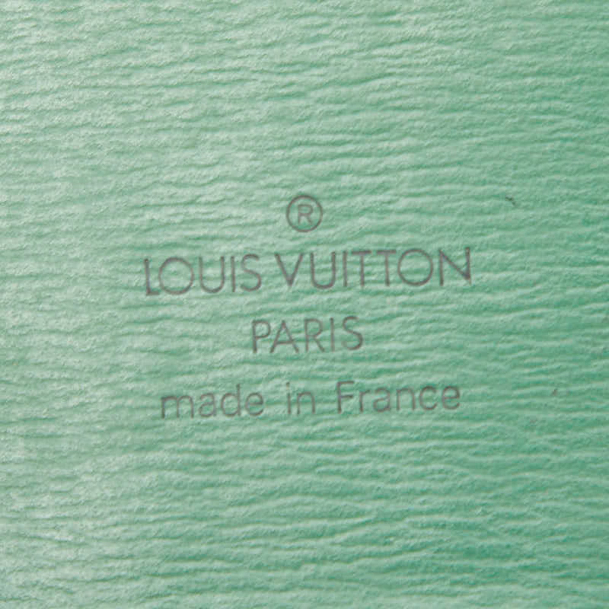 Louis Vuitton Borneo Green Leather Shoulder Bag (Pre-Owned)