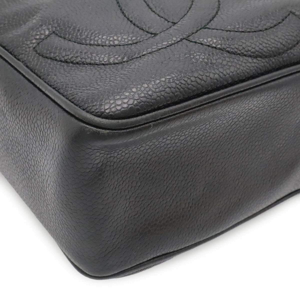 Chanel Black Grained Calfskin Shoulder Bag (Pre-Owned)