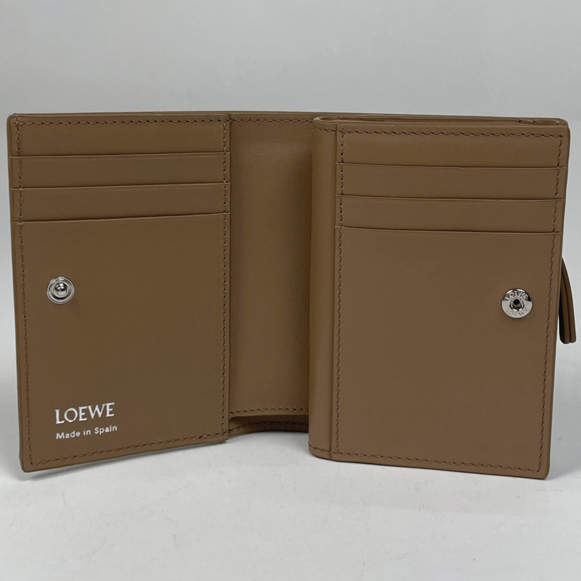 Loewe Leather Wallet (Bi-Fold) (Pre-Owned)