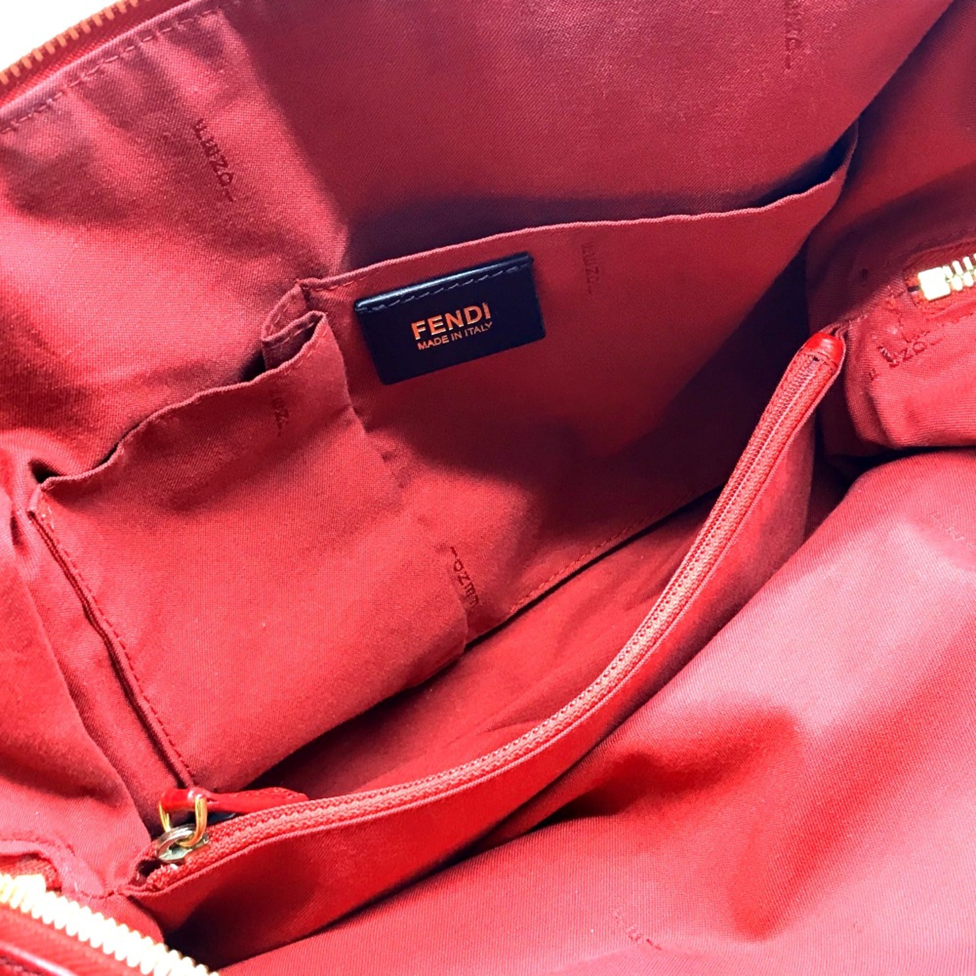 Fendi Red Leather Handbag (Pre-Owned)