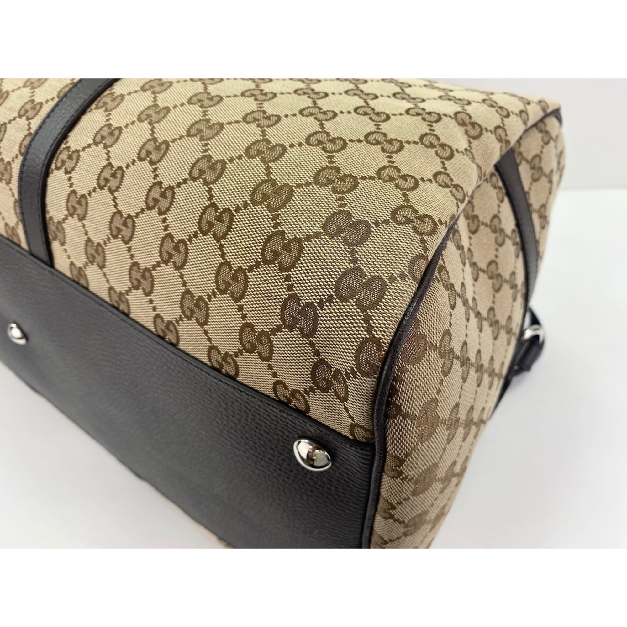 Gucci Brown Gg Canvas Handbag (Pre-Owned)