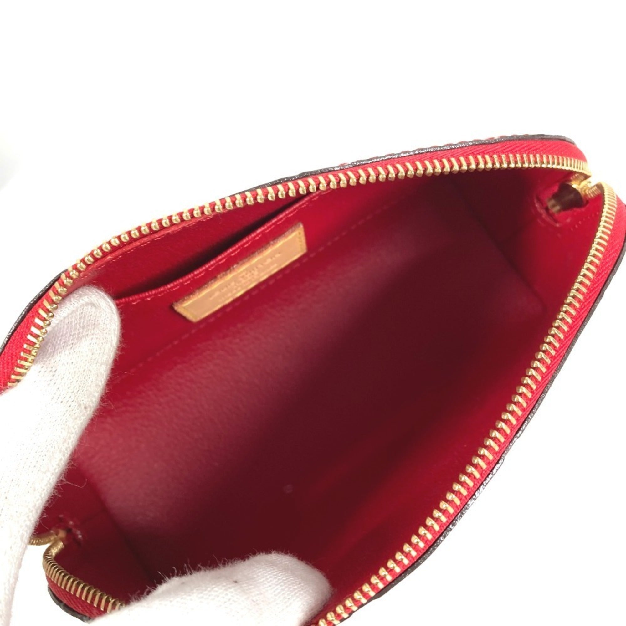 Louis Vuitton Pomme D'amour Red Color Monogram Vernis Canvas Handbag Pouch (Pre-Owned)