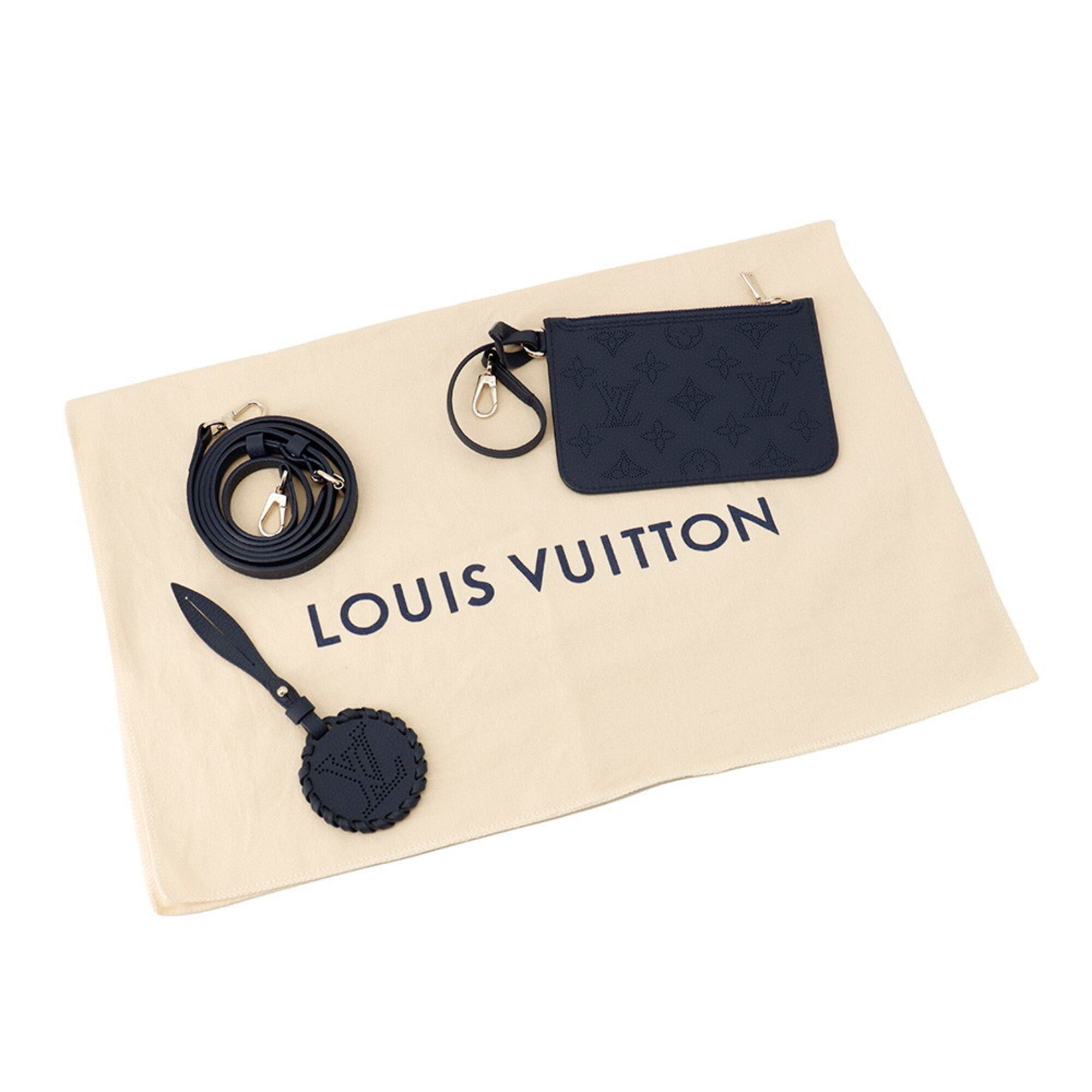Louis Vuitton Mahina Navy Mahina Leather Handbag Shoulder Bag (Pre-Owned)