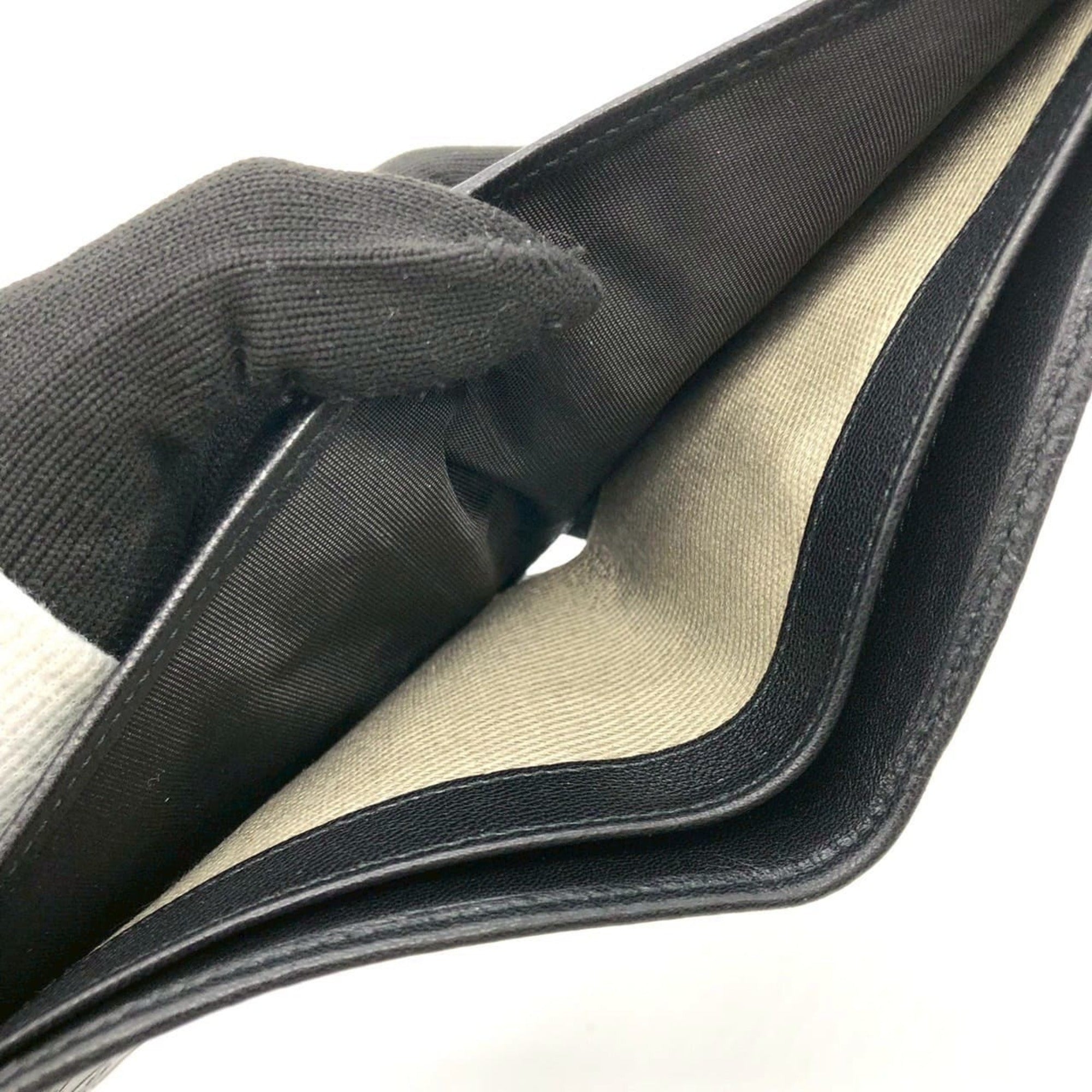 Salvatore Ferragamo Black Leather Wallet (Bi-Fold) (Pre-Owned)