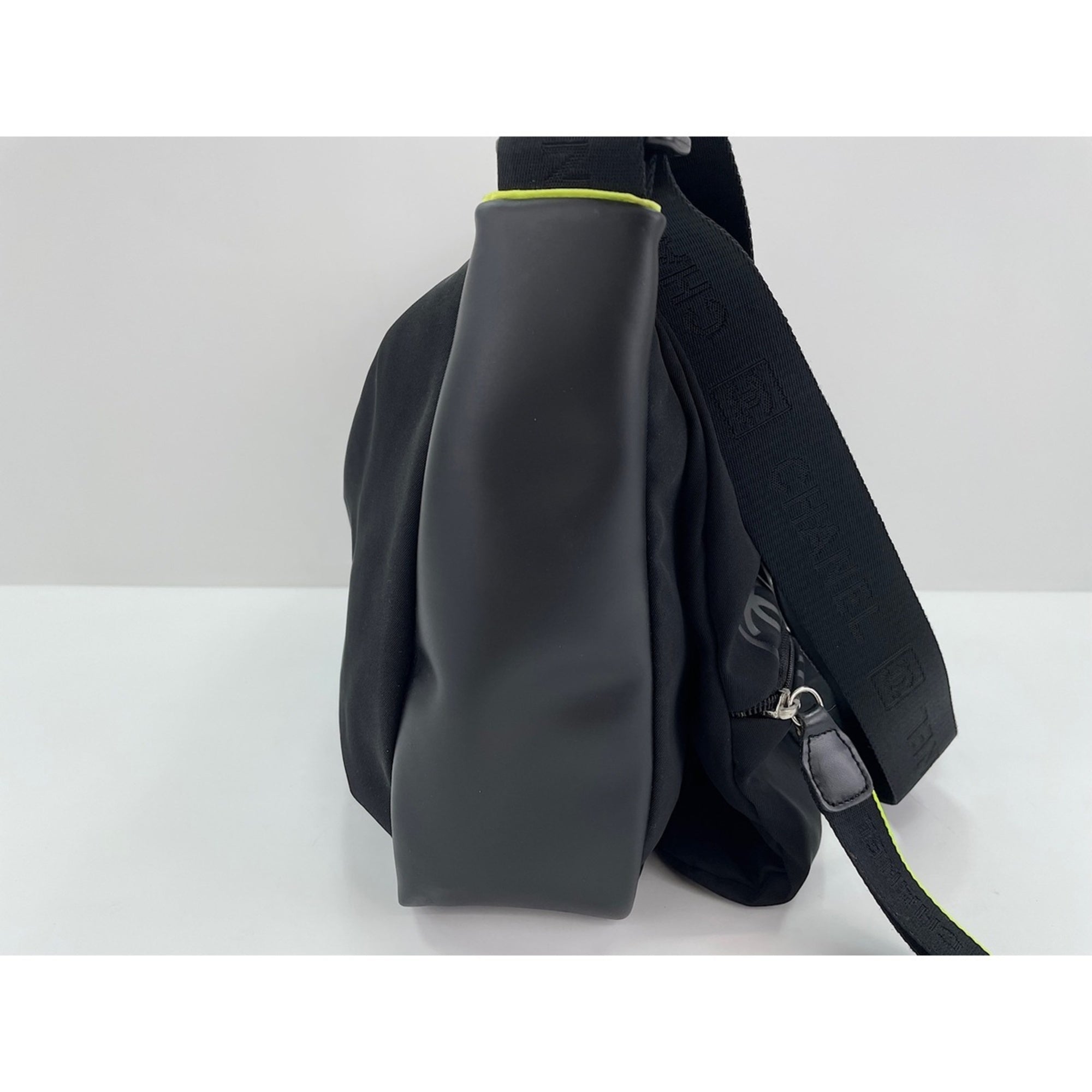 Chanel Sport Black Shoulder Bag (Pre-Owned)