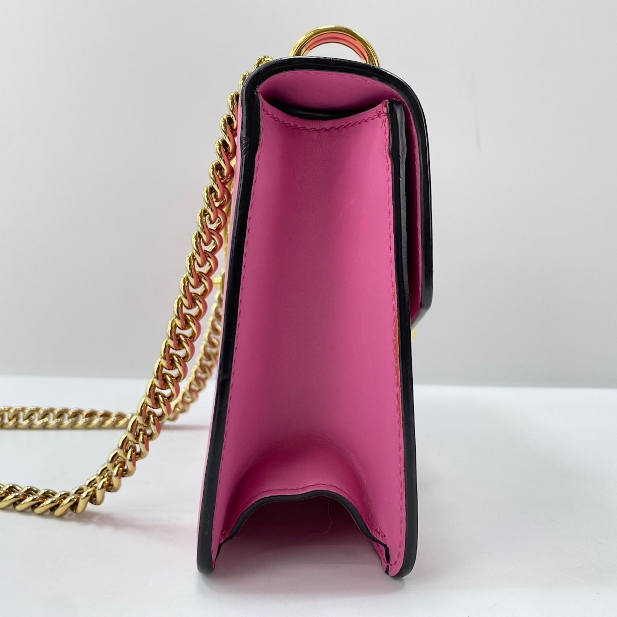 Gucci Sherry Line Pink Shoulder Bag (Pre-Owned)
