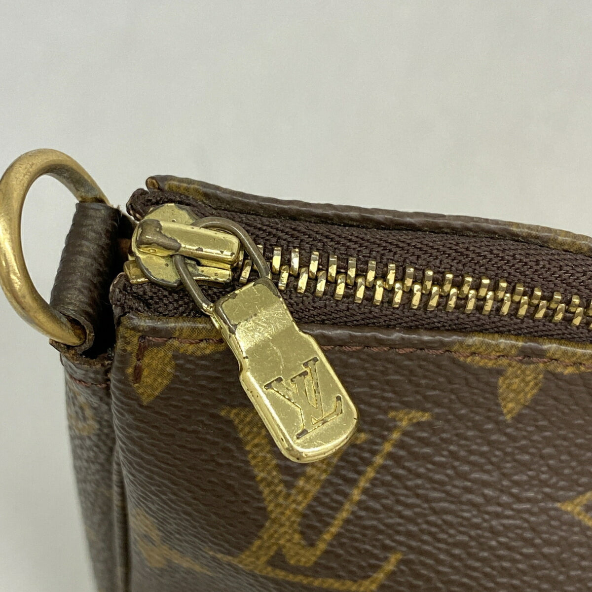 Louis Vuitton Brown Pouch (Pre-Owned)