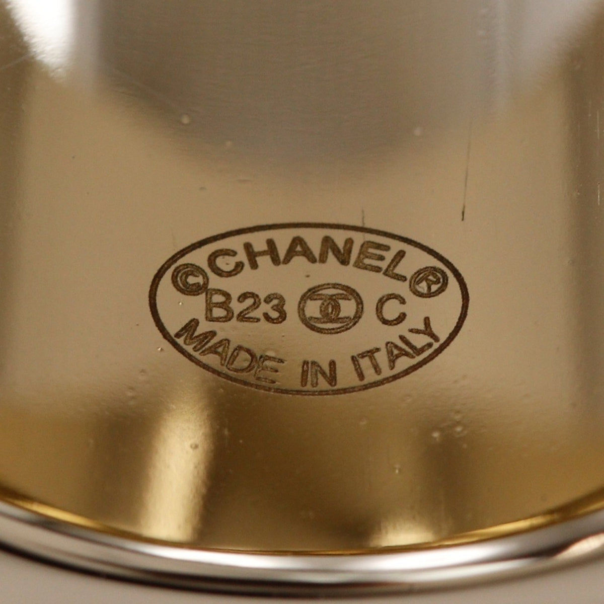 Chanel Silver Metal Band Ring (Pre-Owned)