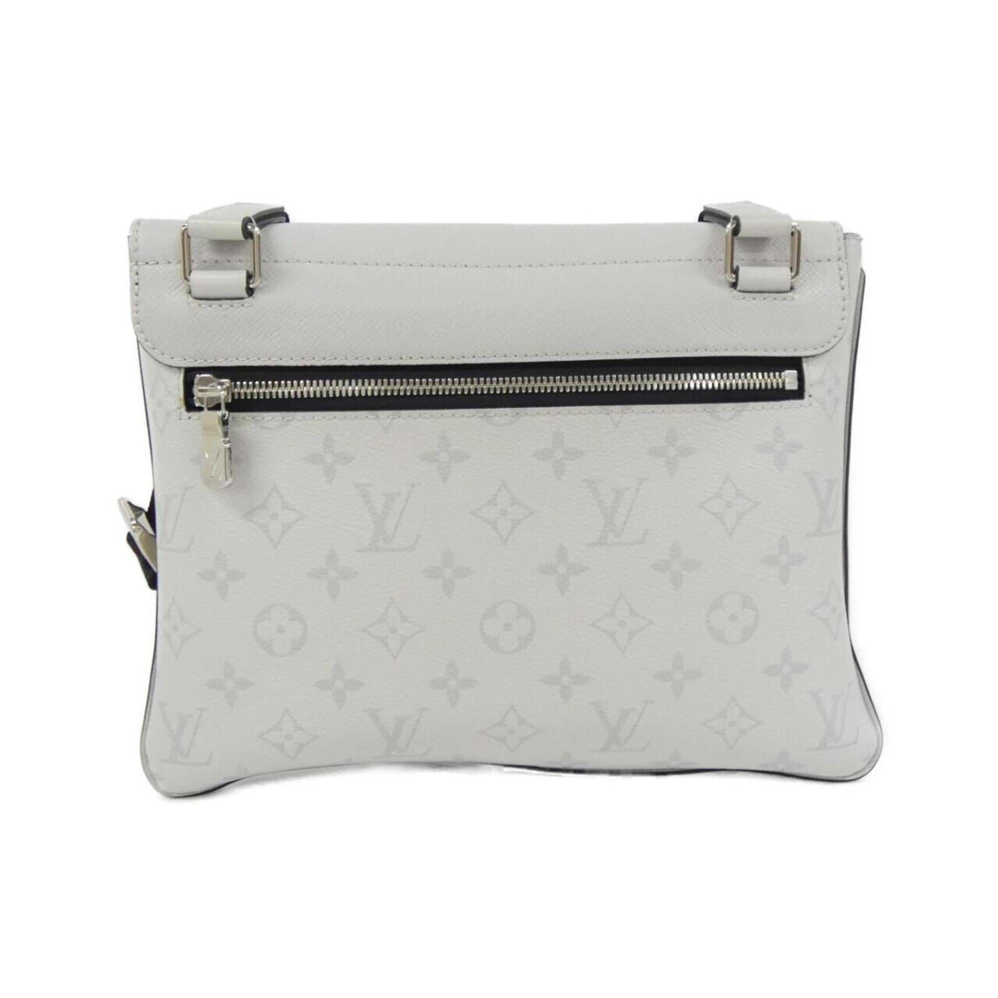 Louis Vuitton Taigarama White Coated Canvas Shoulder Bag (Pre-Owned)
