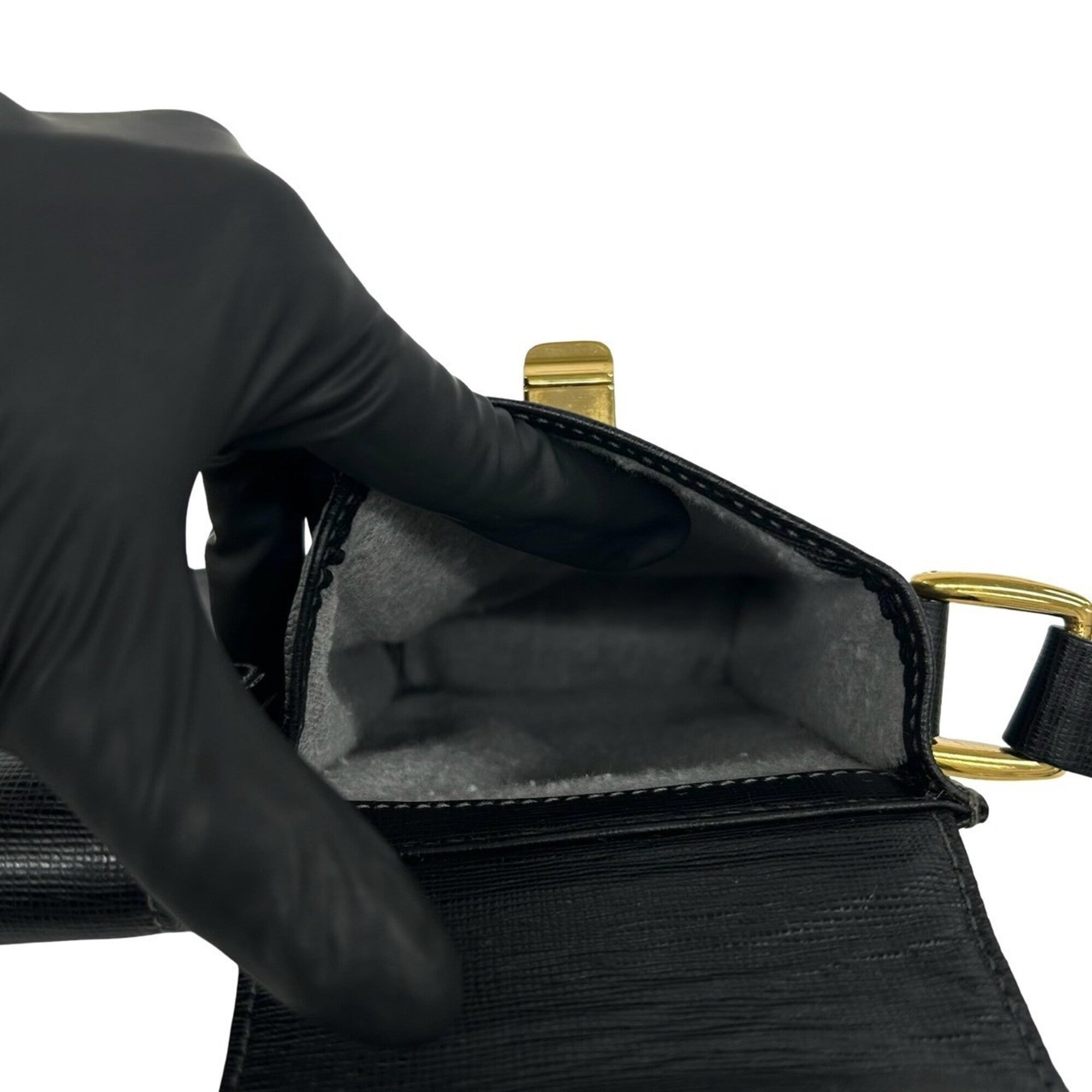 Gucci Black Leather Pochette Shoulder Bag (Pre-Owned)