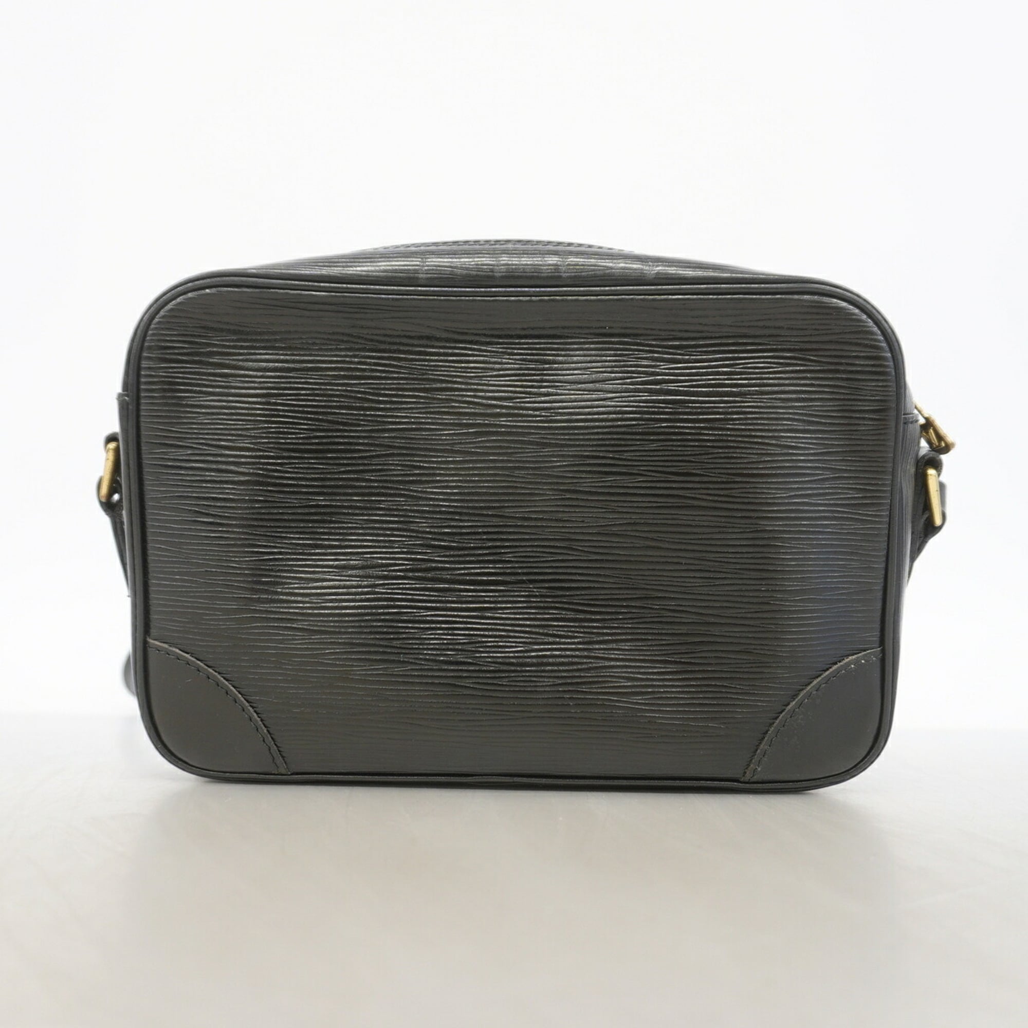 Louis Vuitton Noir Shoulder Bag (Pre-Owned)